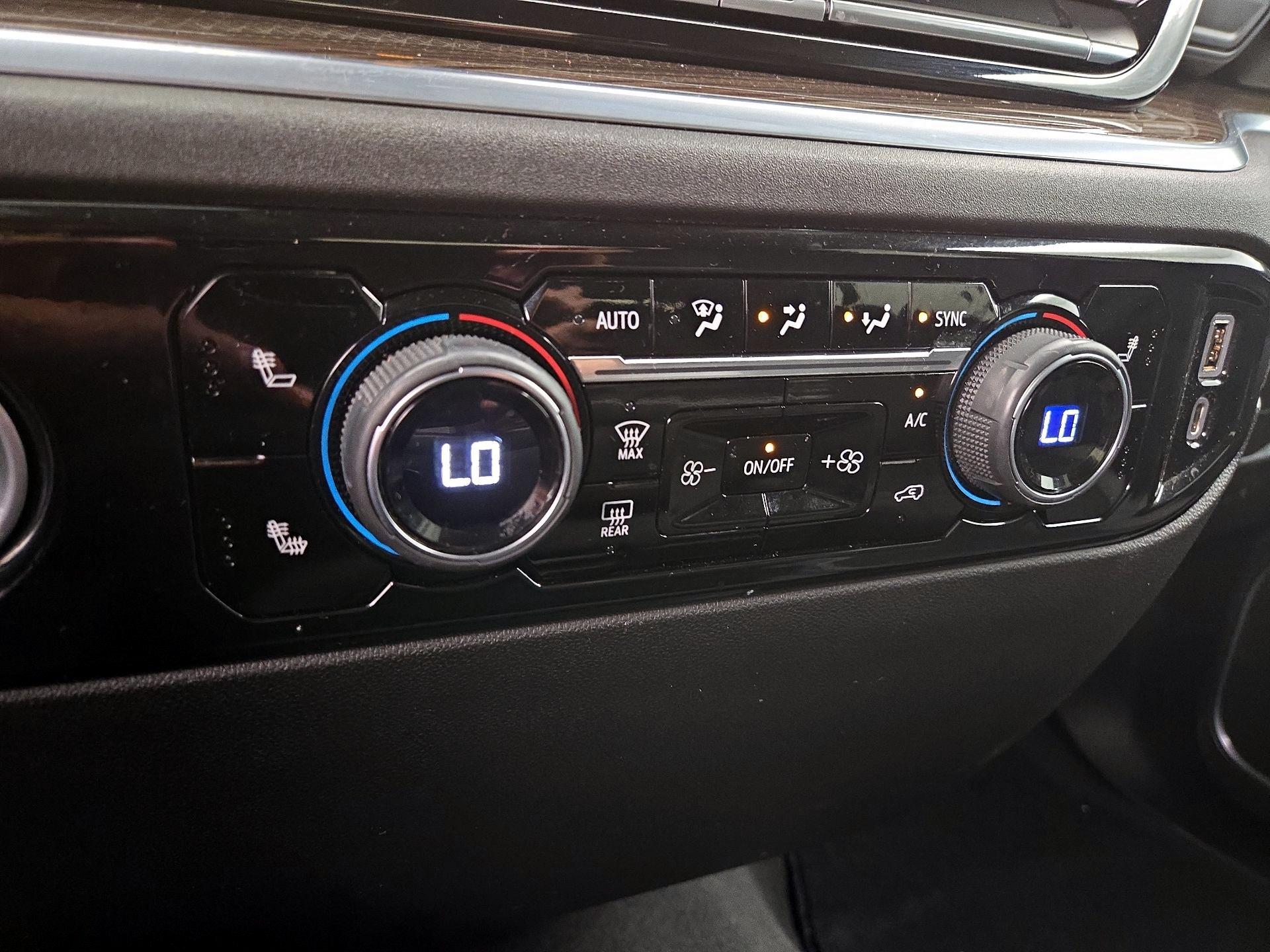 Thumbnail: 2022 Chevrolet Silverado 1500 - 17