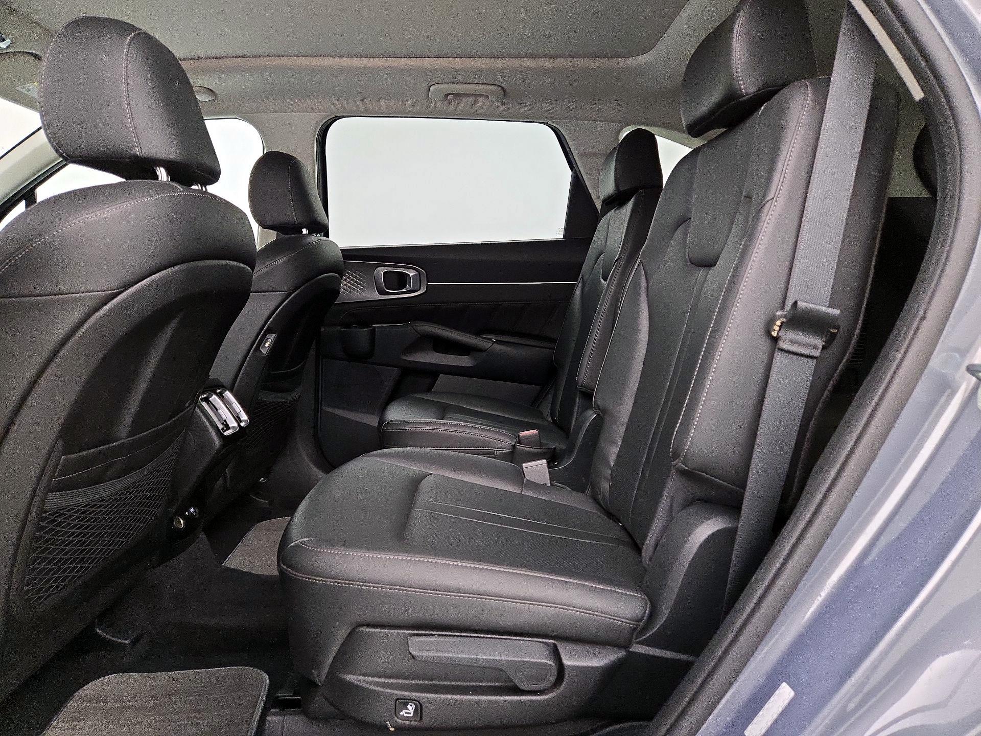 Thumbnail: 2022 Kia Sorento - 20