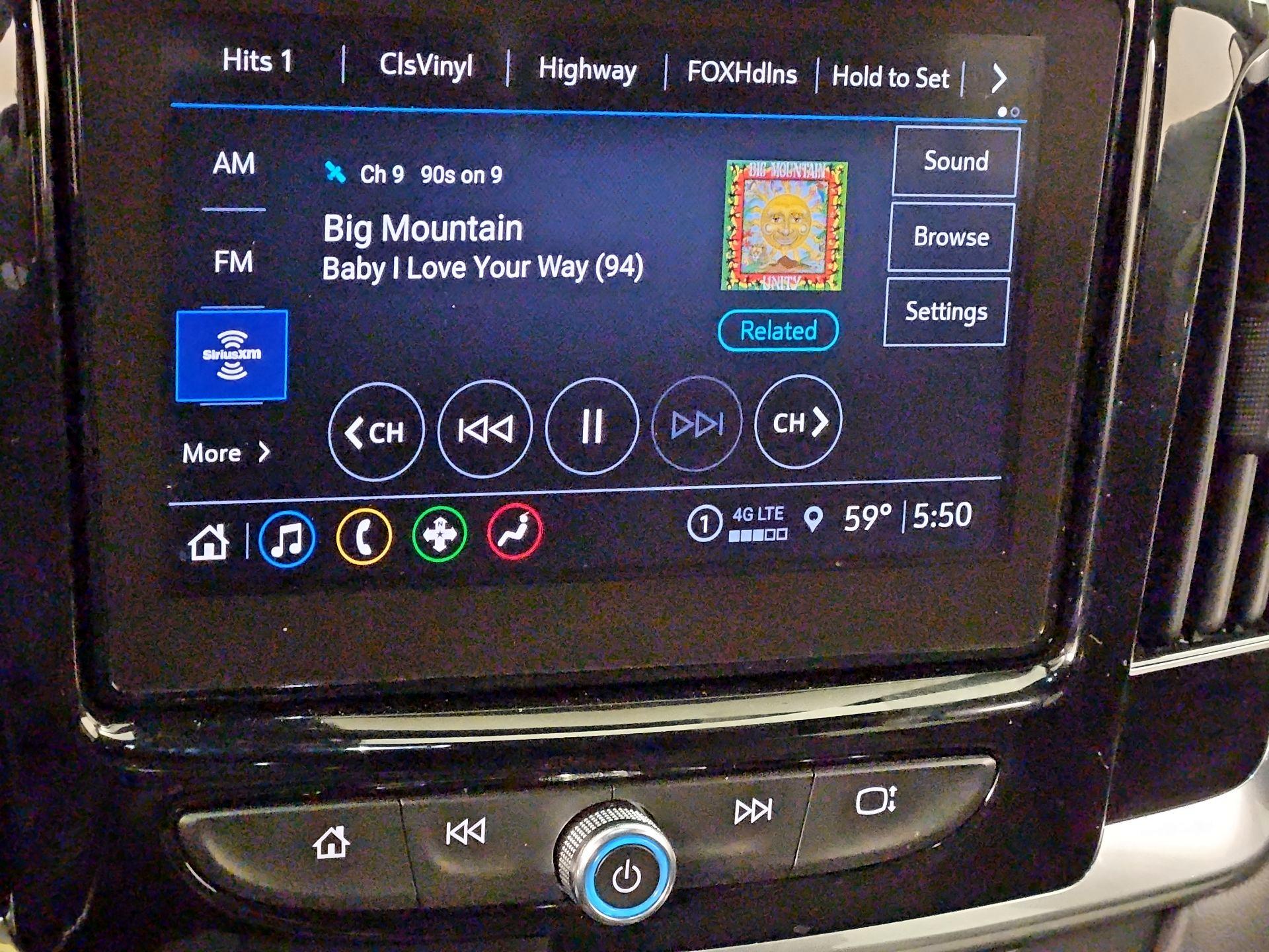 Thumbnail: 2023 Chevrolet Traverse - 15