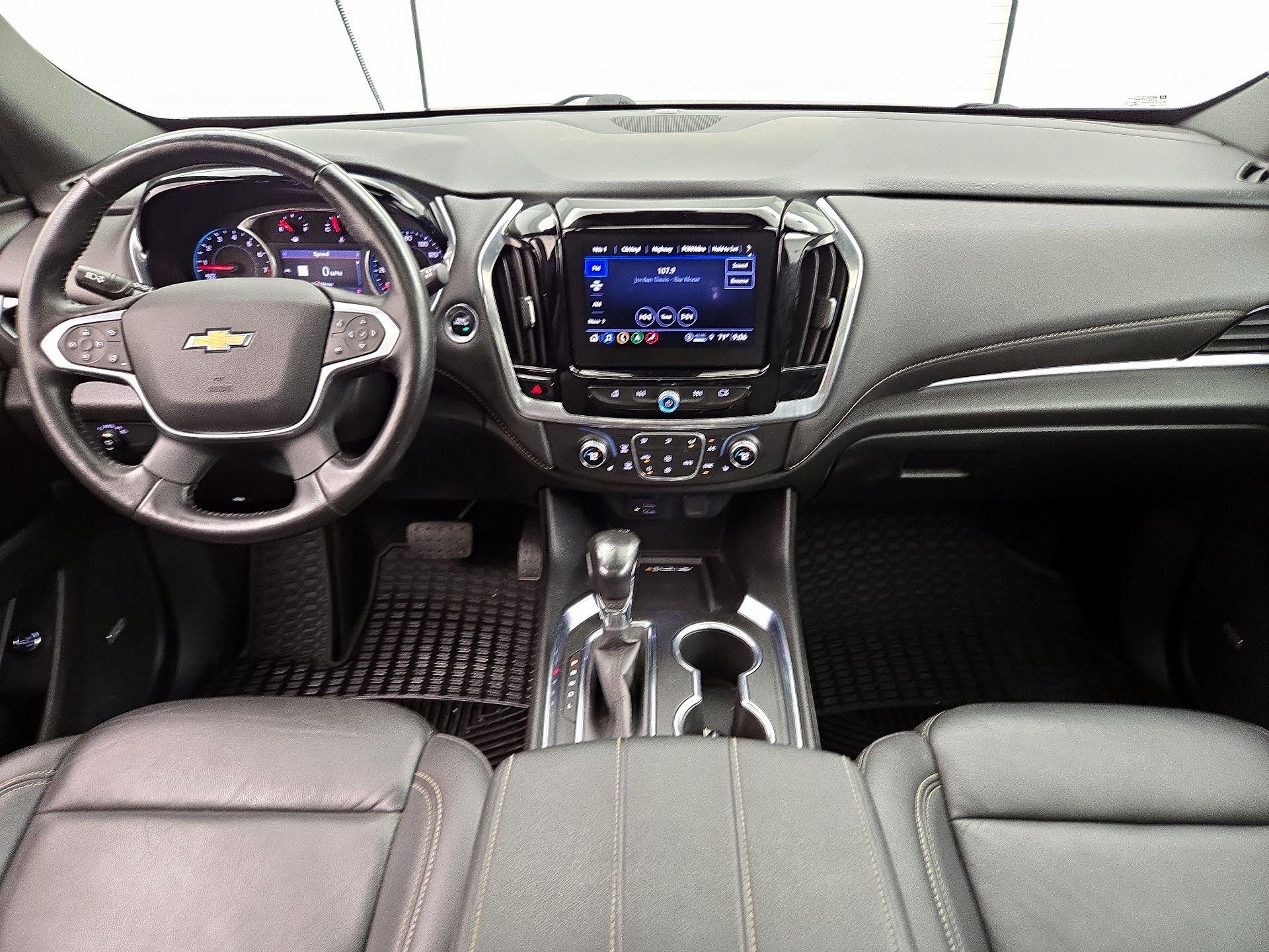 Thumbnail: 2022 Chevrolet Traverse - 9