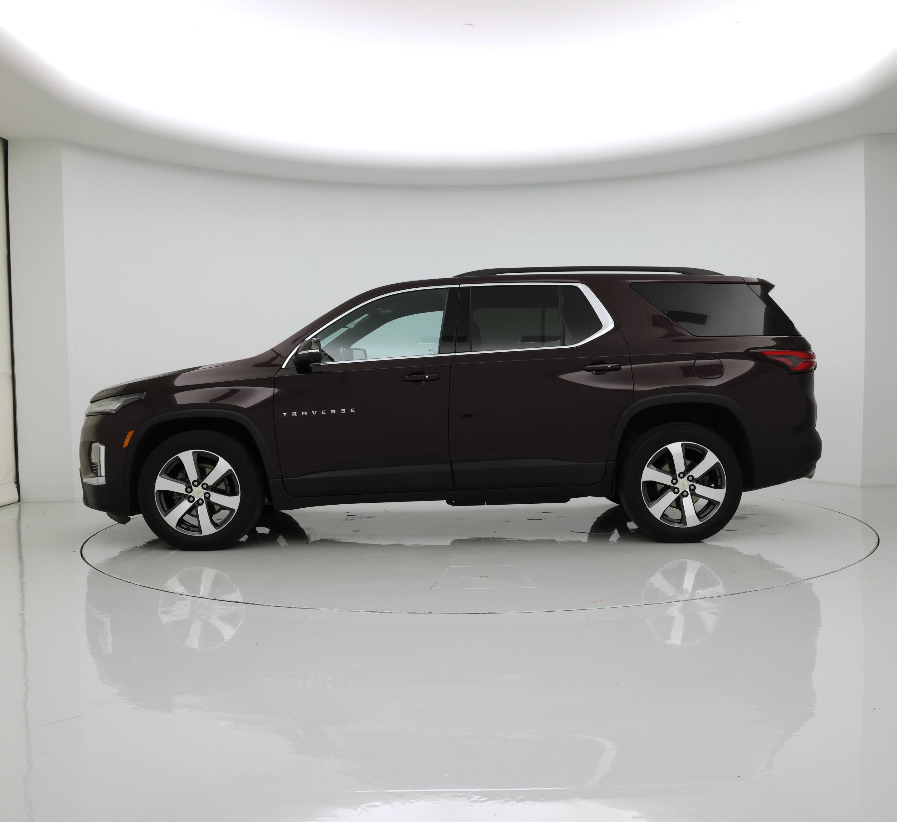 Thumbnail: 2022 Chevrolet Traverse - 3