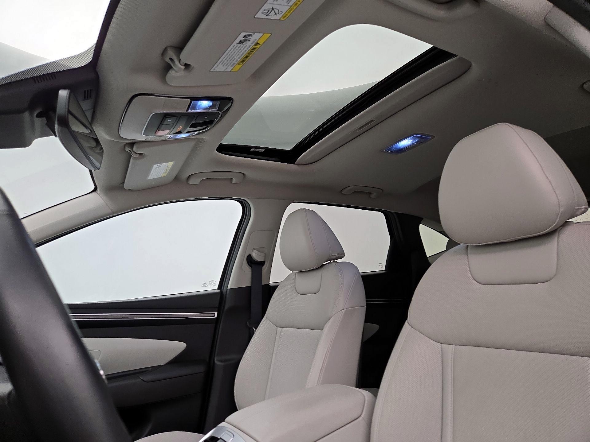 Thumbnail: 2023 Hyundai Tucson - 19