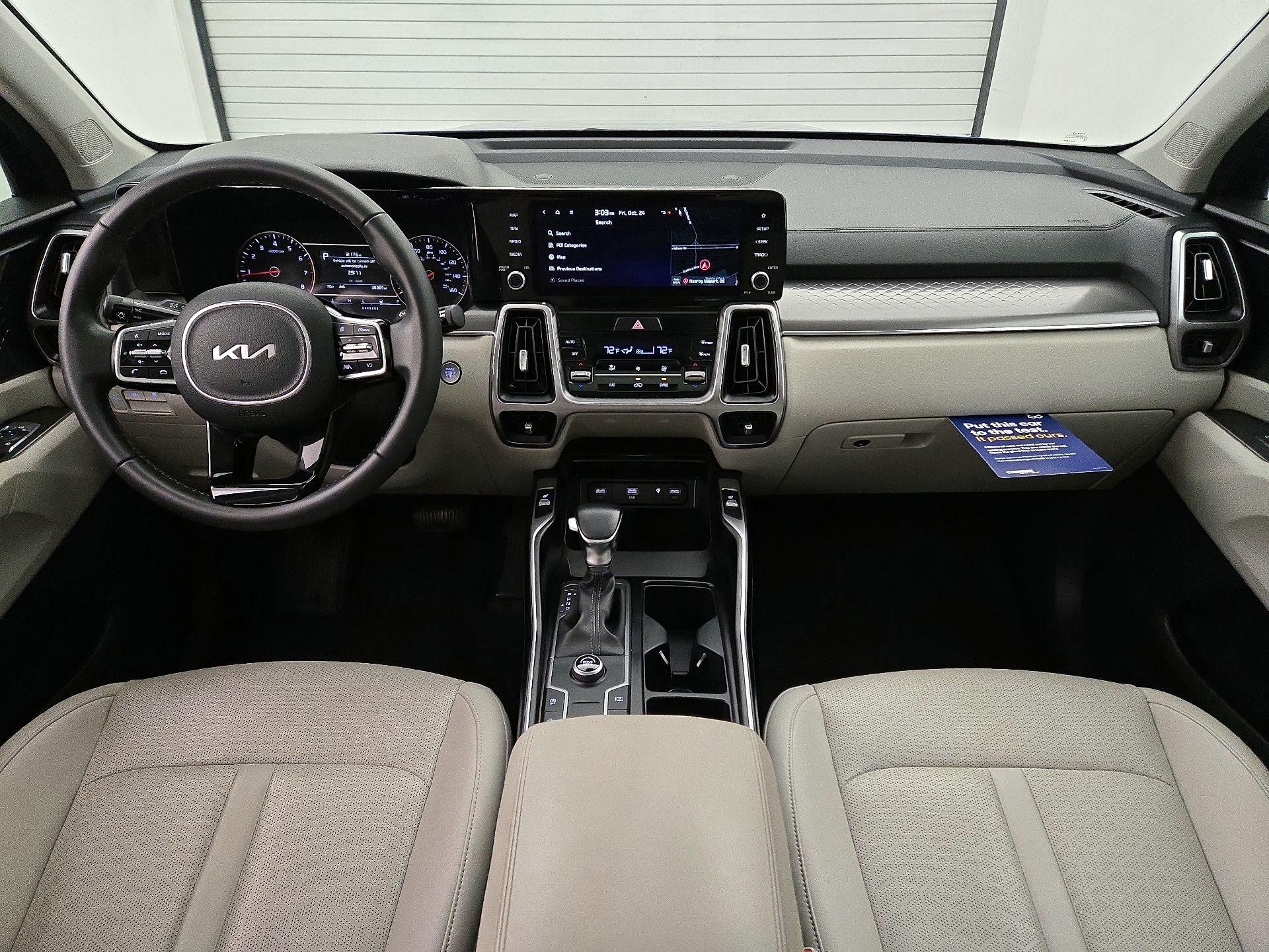 Thumbnail: 2023 Kia Sorento - 9