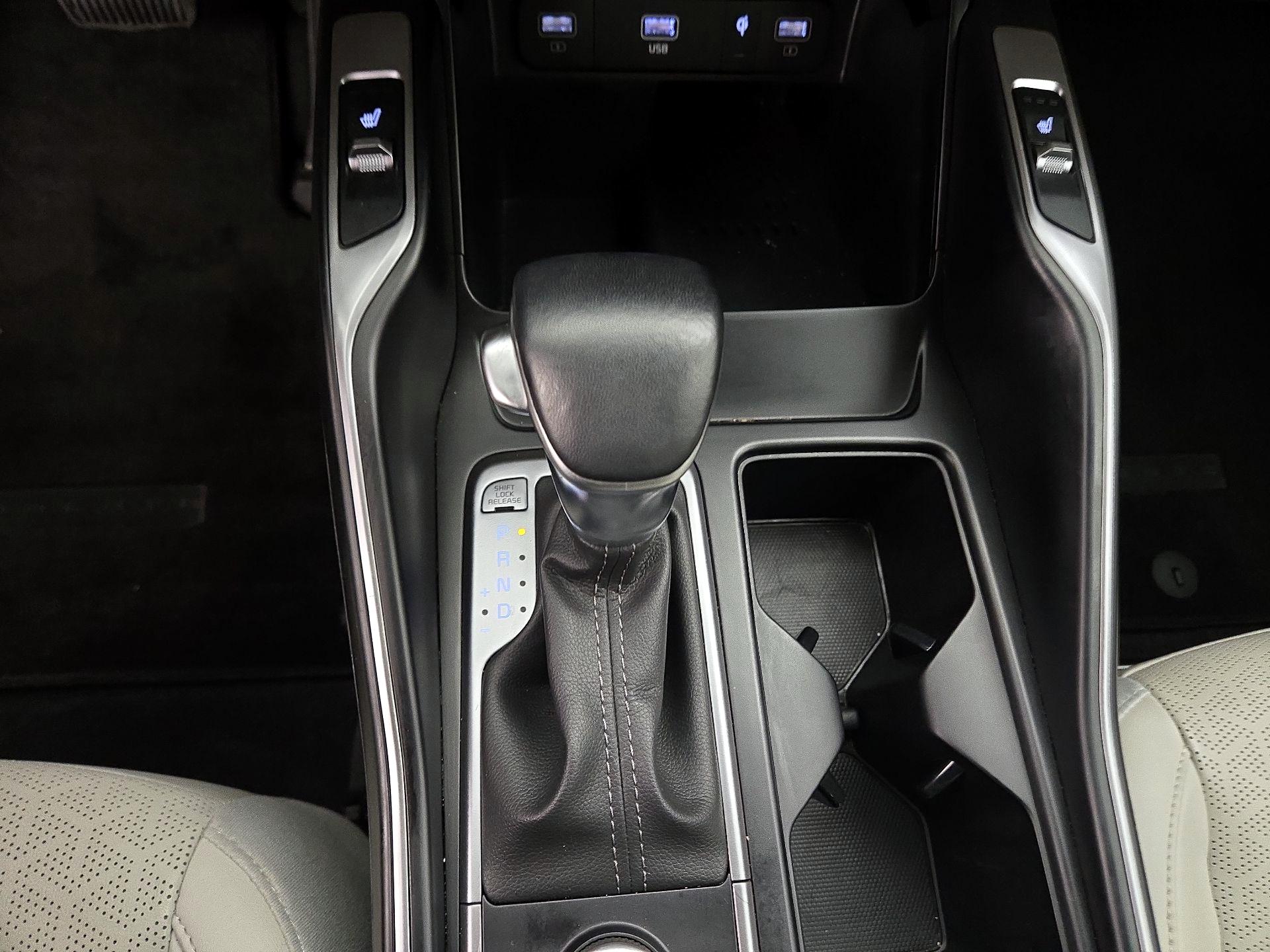 Thumbnail: 2023 Kia Sorento - 18