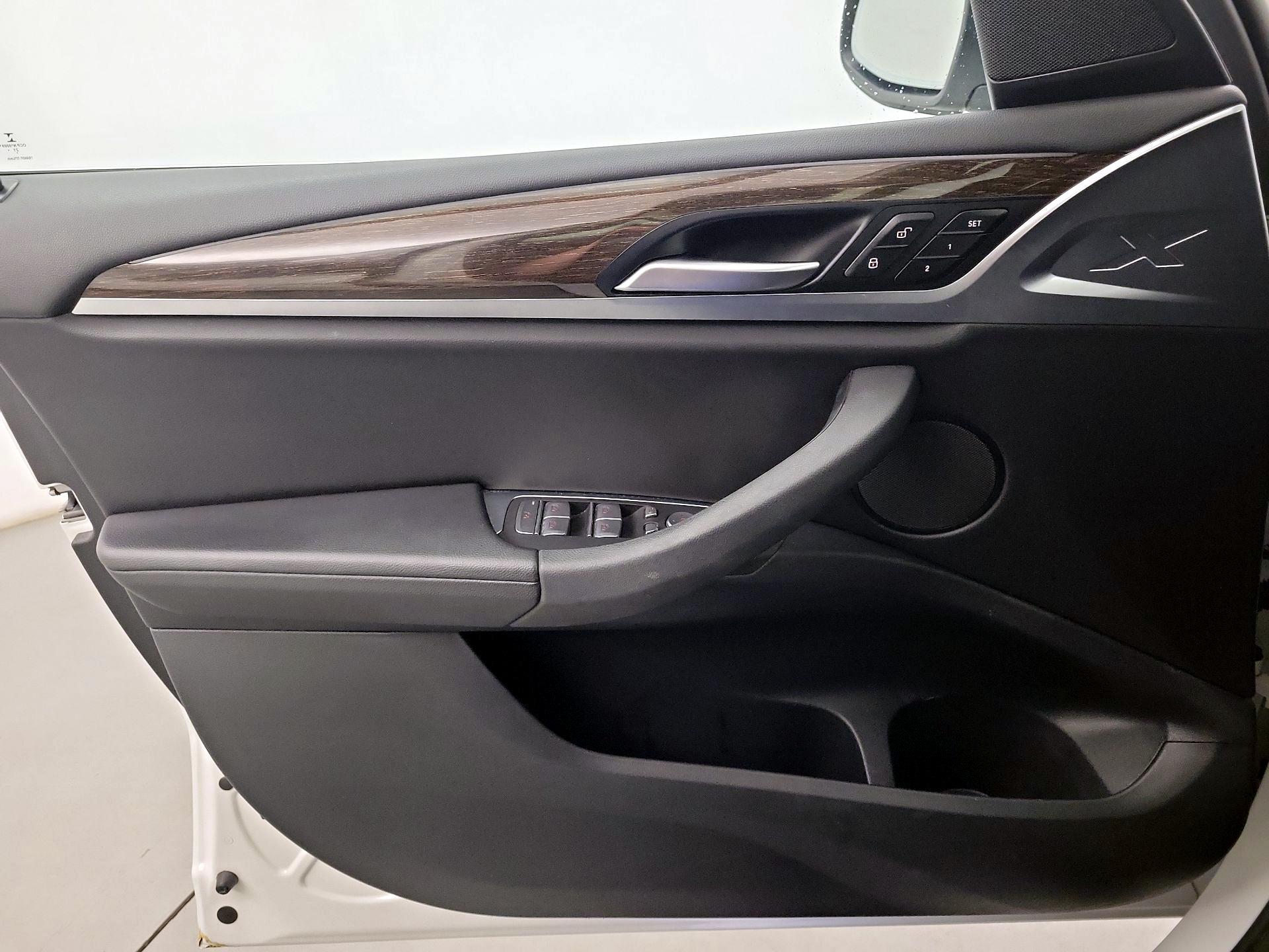 Thumbnail: 2022 BMW X3 - 10