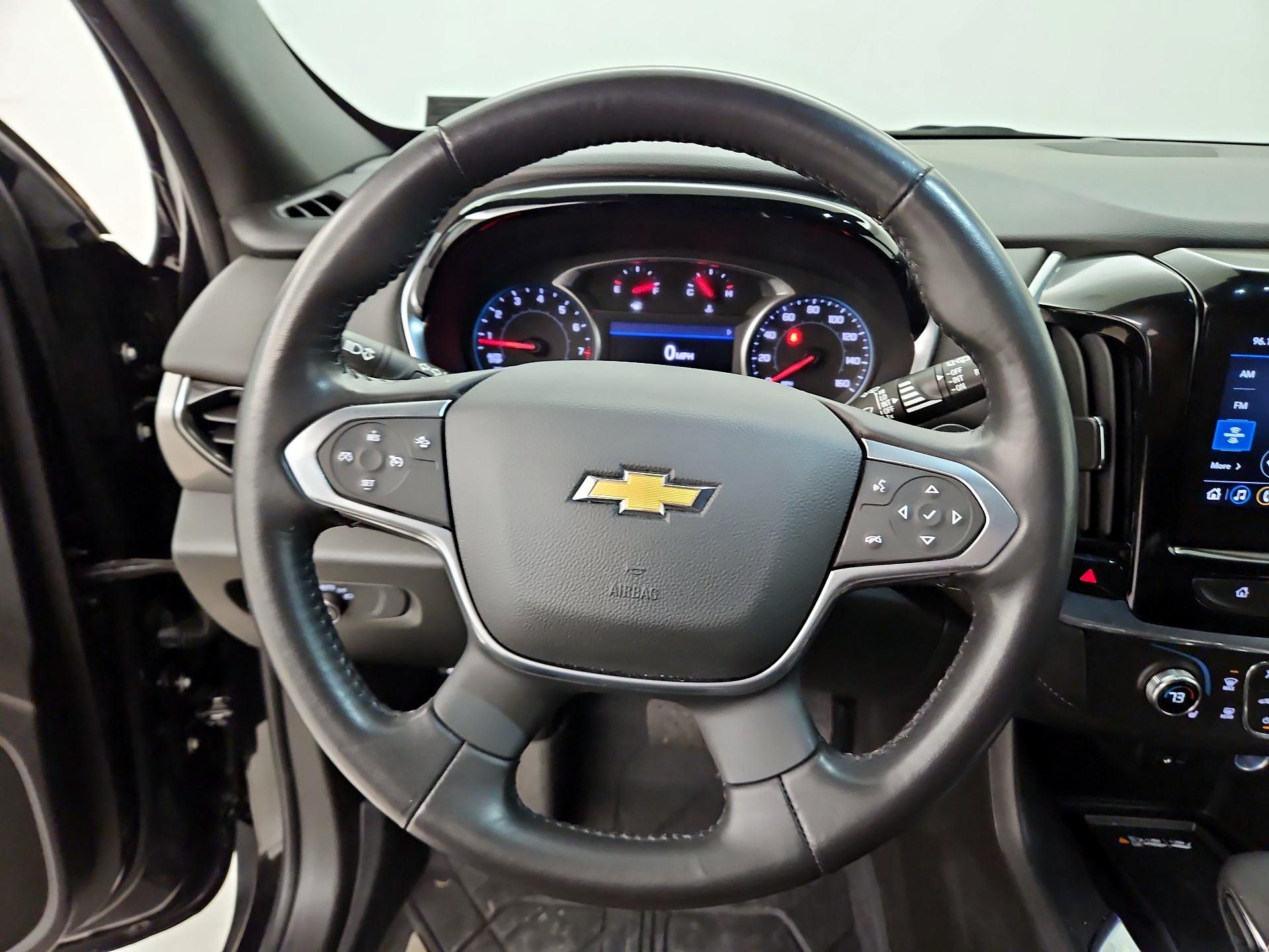 Thumbnail: 2022 Chevrolet Traverse - 10