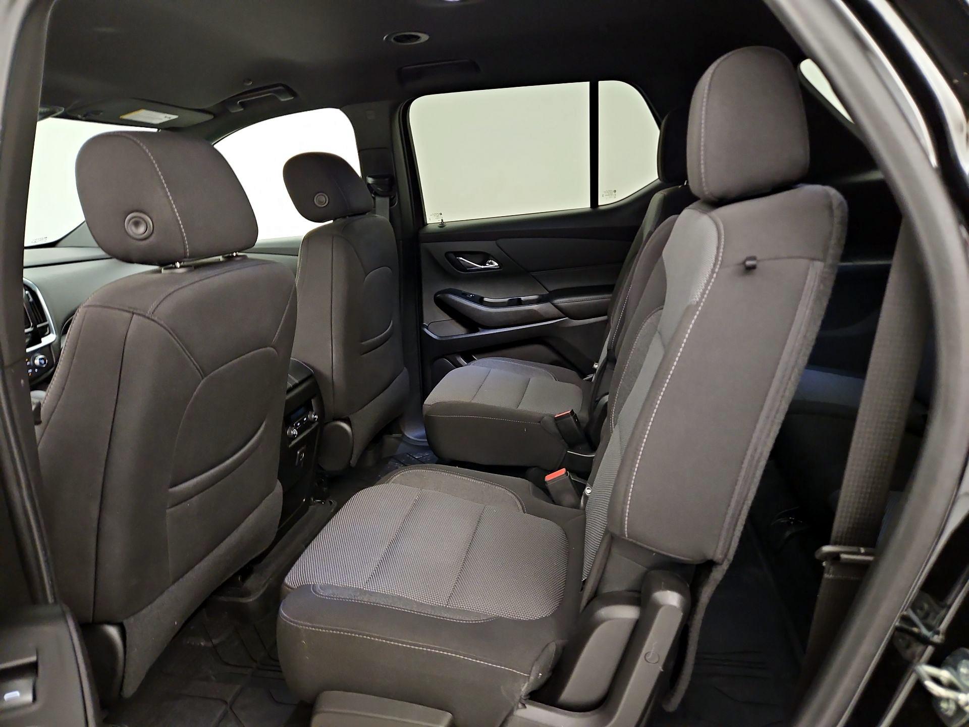 Thumbnail: 2022 Chevrolet Traverse - 19