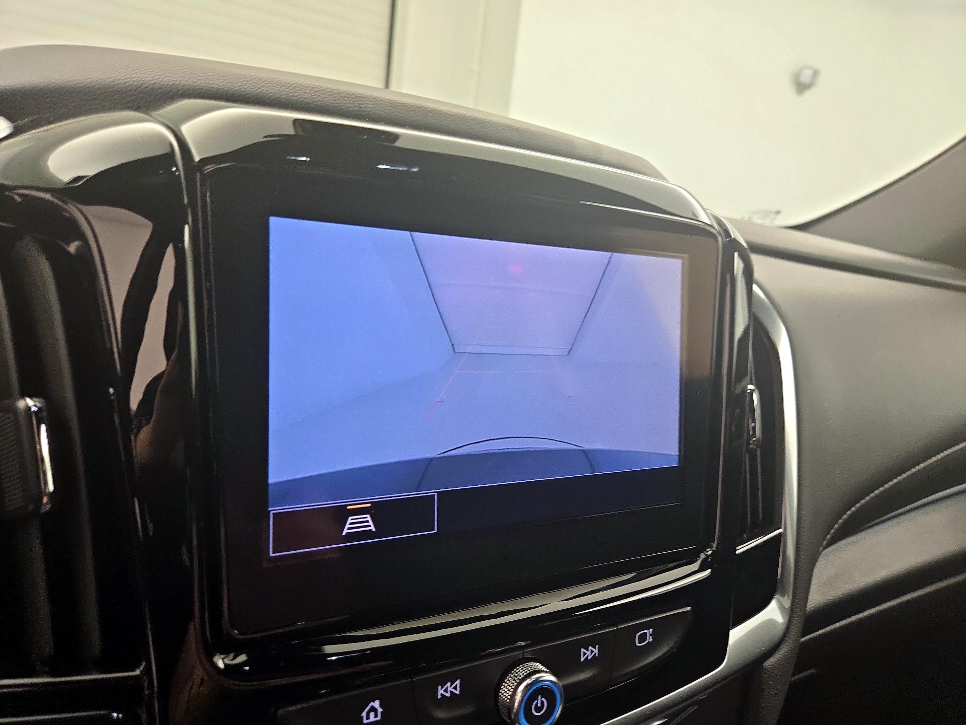 Thumbnail: 2023 Chevrolet Traverse - 14