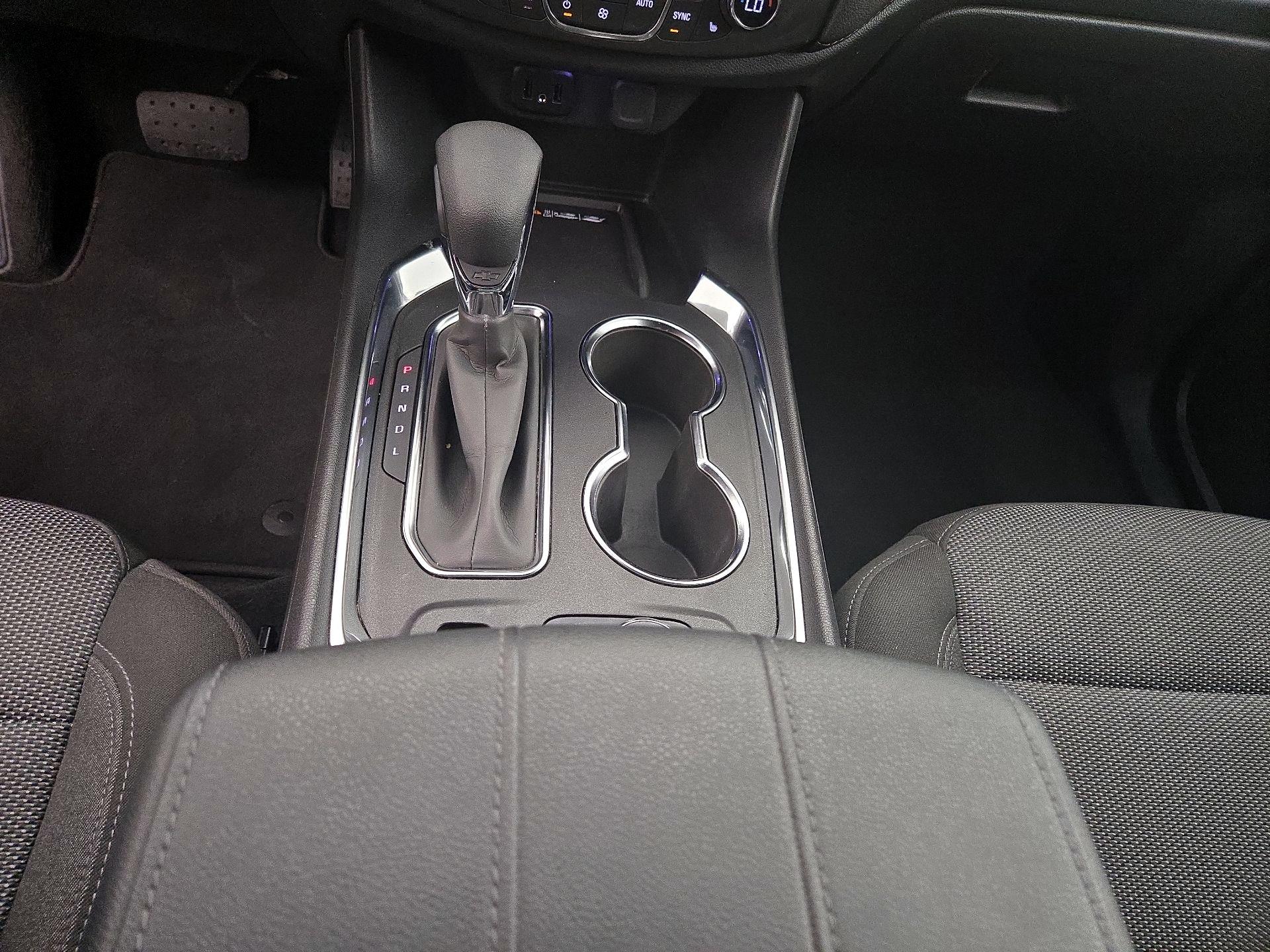 Thumbnail: 2023 Chevrolet Traverse - 17