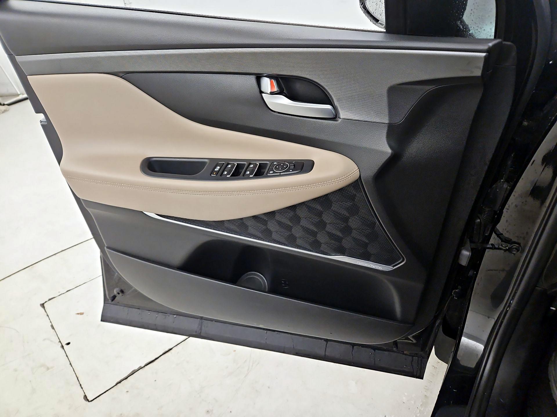 Thumbnail: 2023 Hyundai Santa Fe - 12