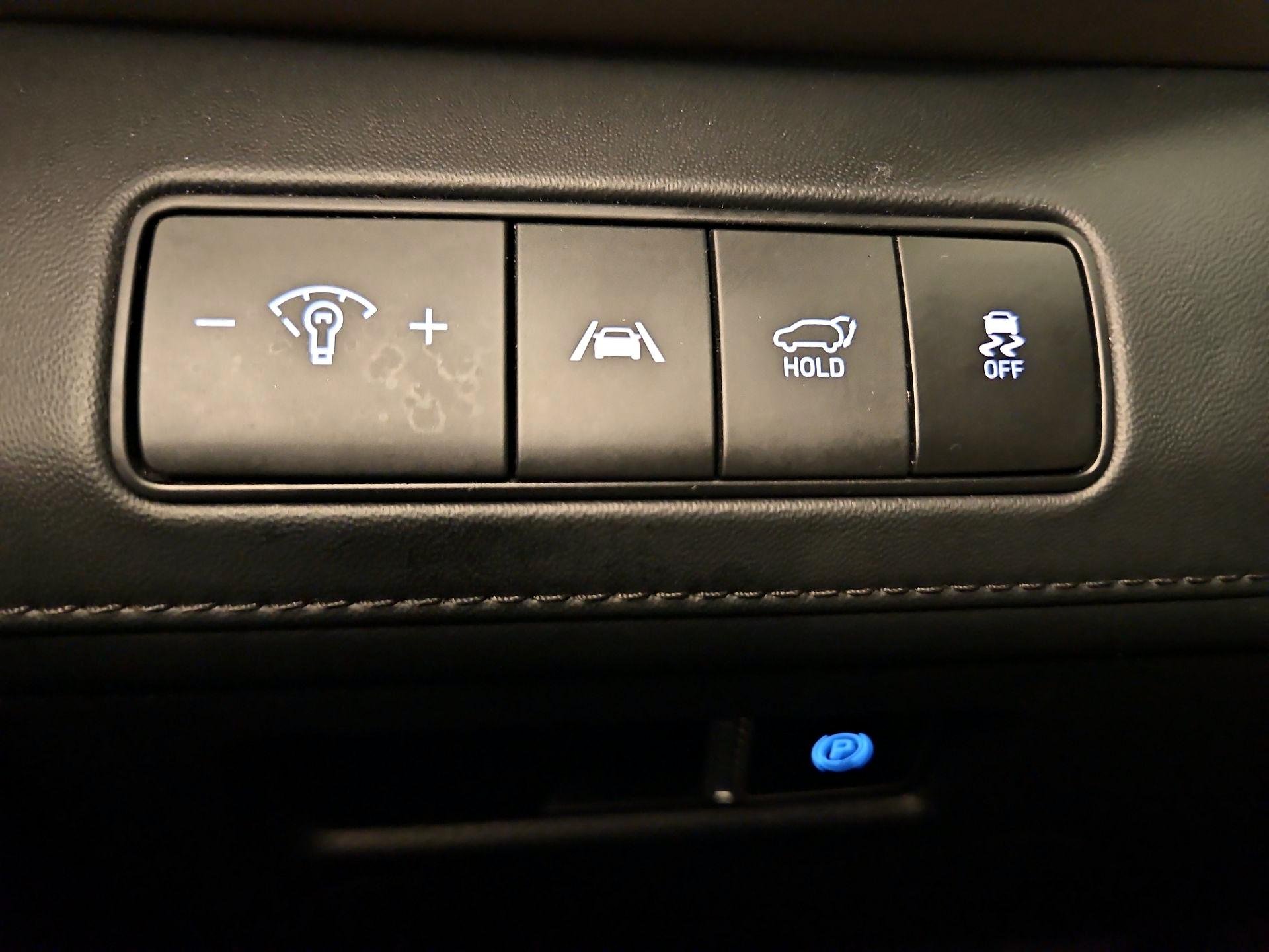 Thumbnail: 2023 Hyundai Santa Fe - 13