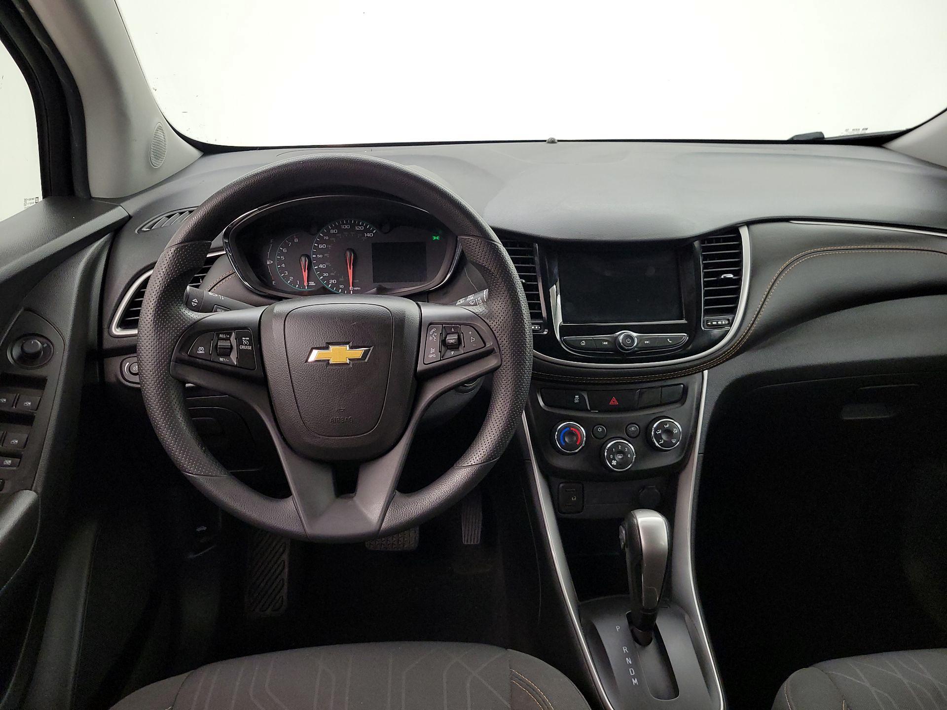 Thumbnail: 2020 Chevrolet Trax - 10