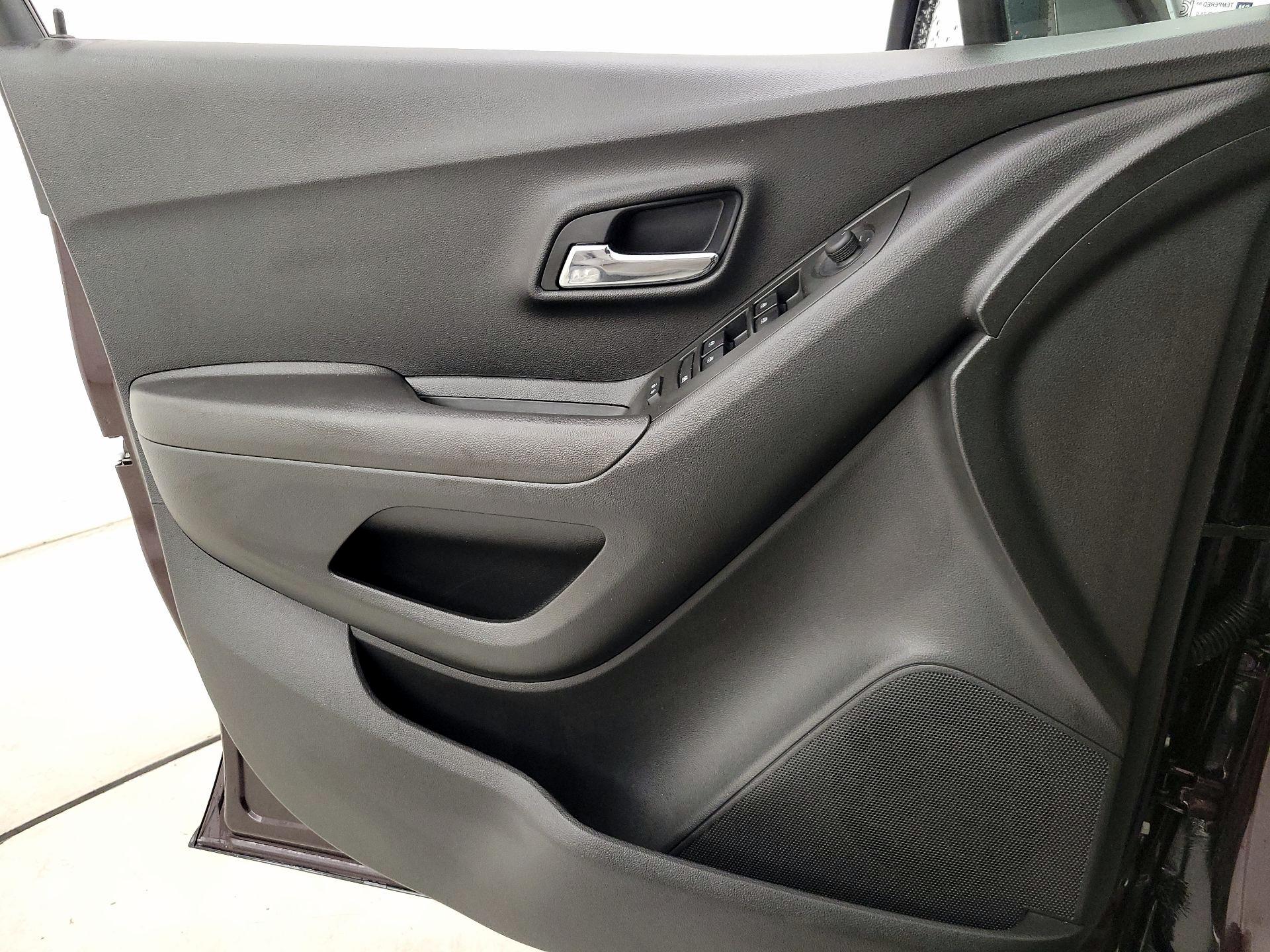 Thumbnail: 2020 Chevrolet Trax - 12