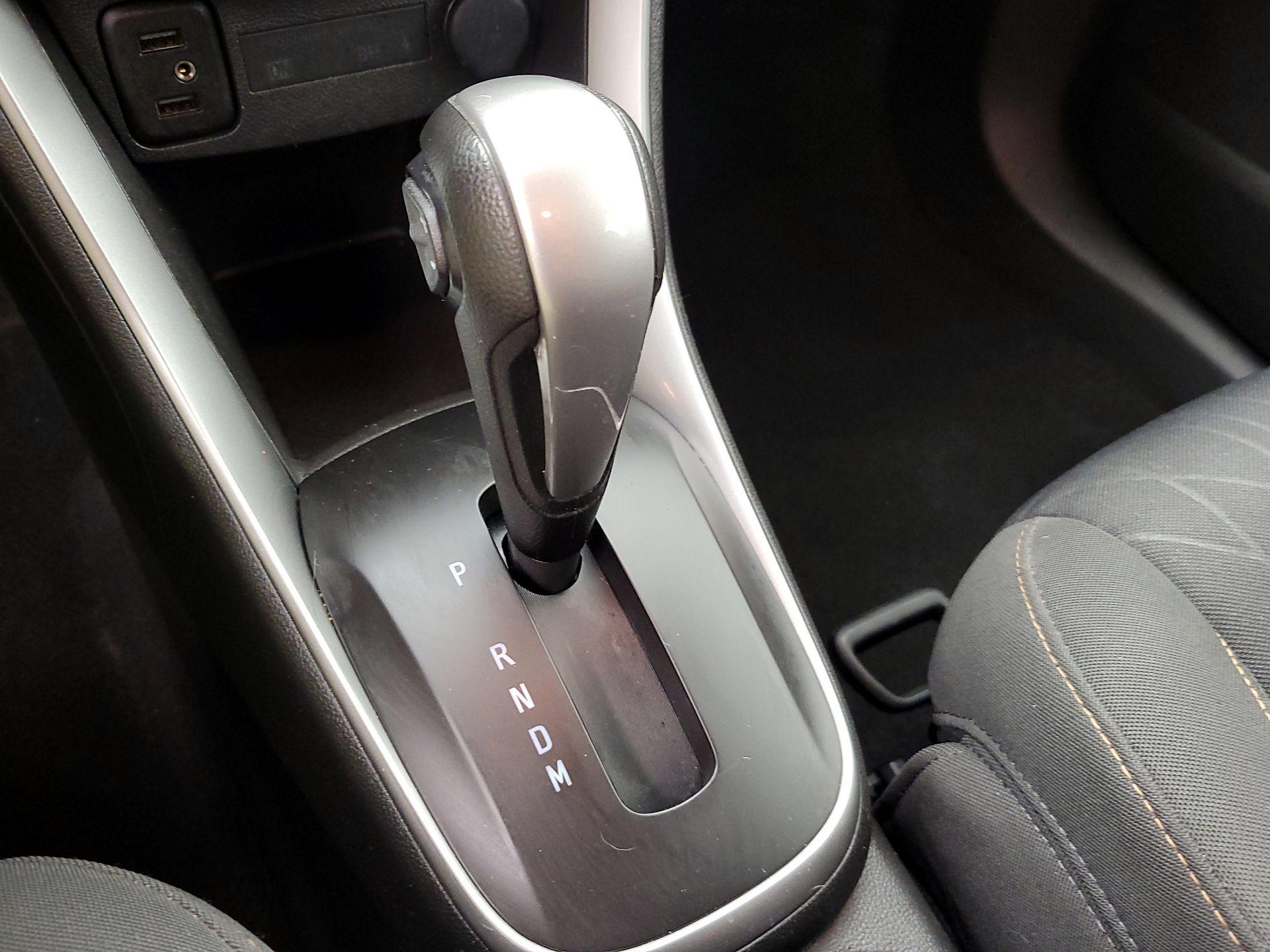 Thumbnail: 2020 Chevrolet Trax - 17