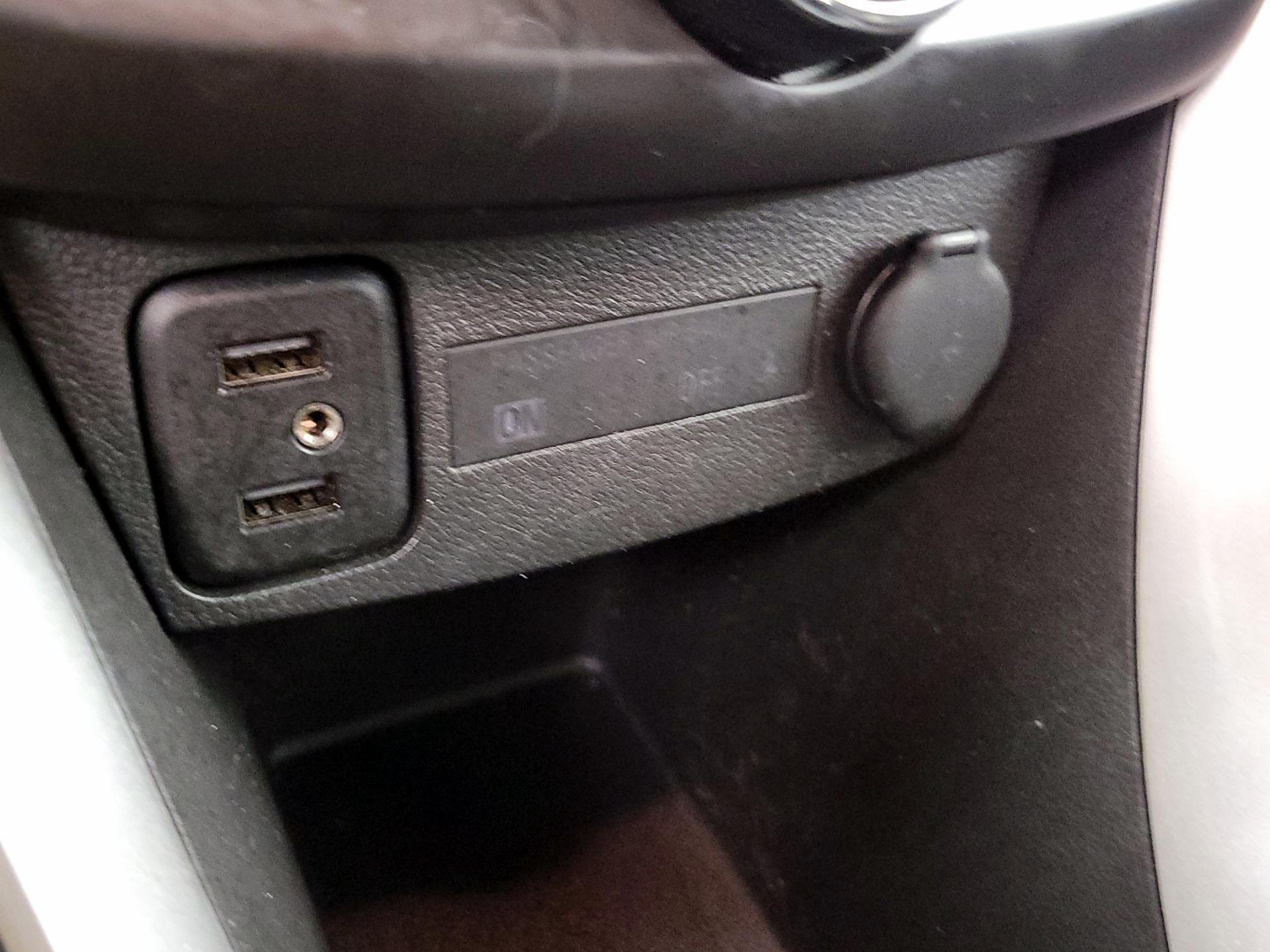 Thumbnail: 2020 Chevrolet Trax - 18