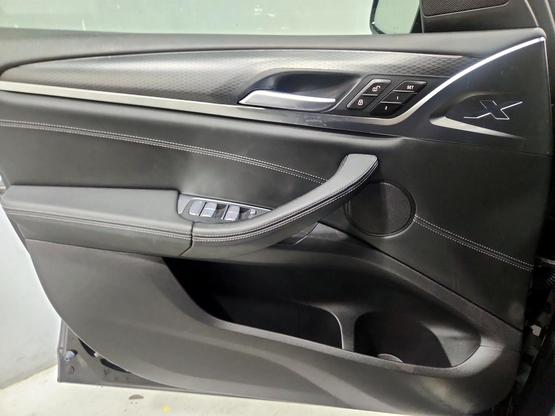 Thumbnail: 2022 BMW X4 - 12