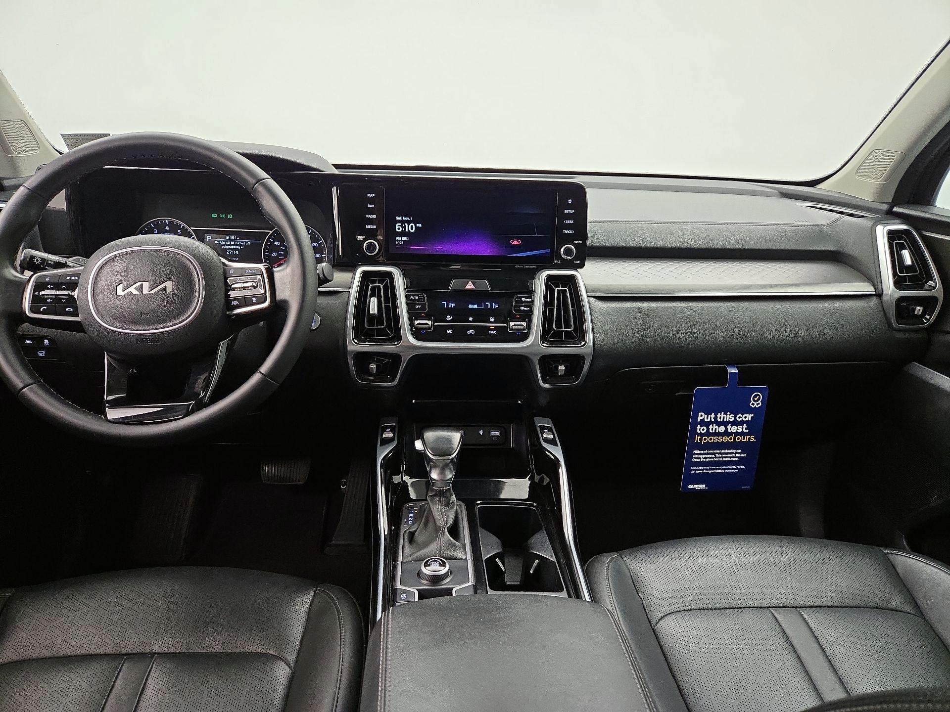 Thumbnail: 2022 Kia Sorento - 9