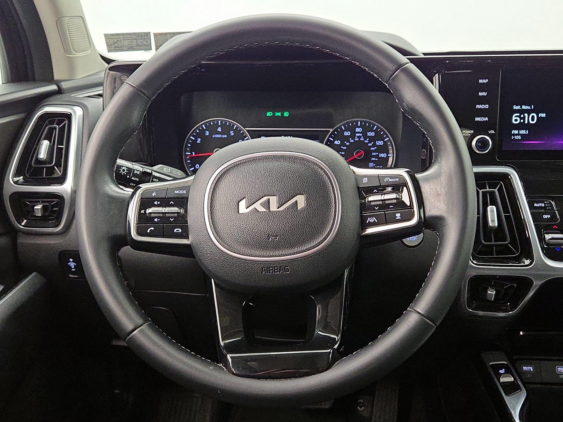 Thumbnail: 2022 Kia Sorento - 10