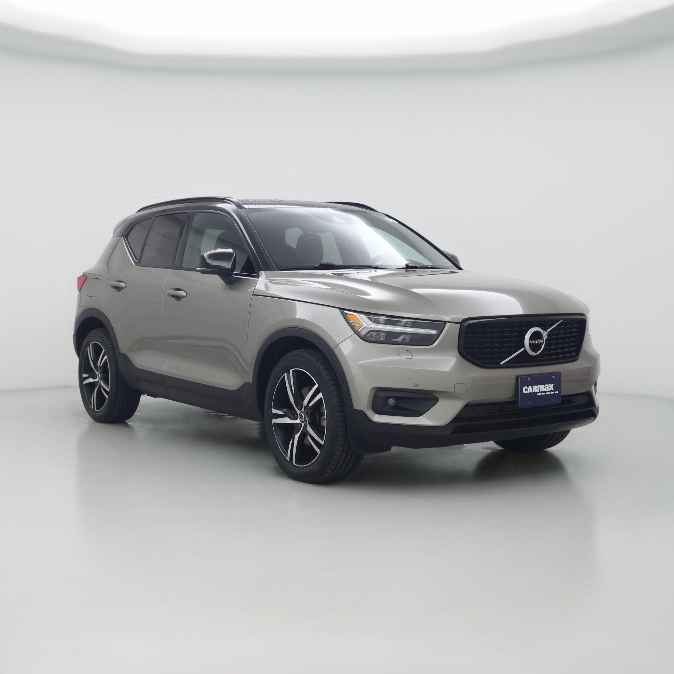 Thumbnail: 2022 Volvo XC40 - 1