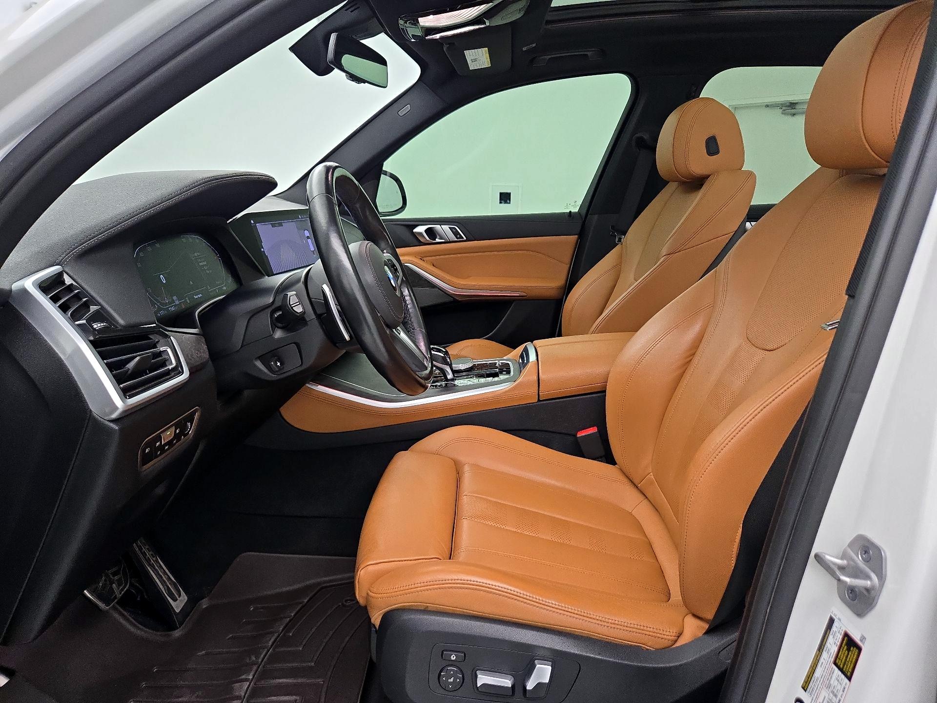 Thumbnail: 2021 BMW X5 - 11