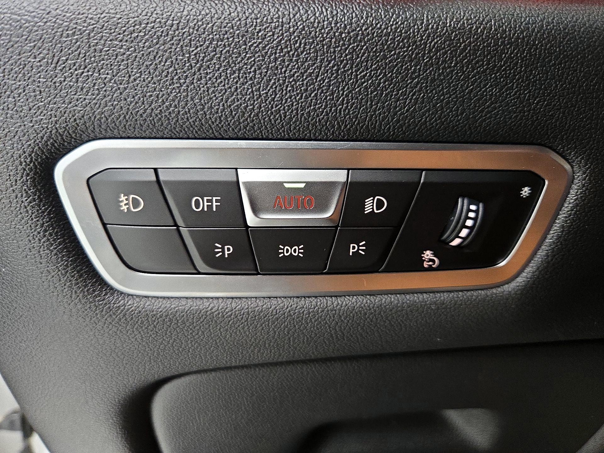 Thumbnail: 2021 BMW X5 - 13