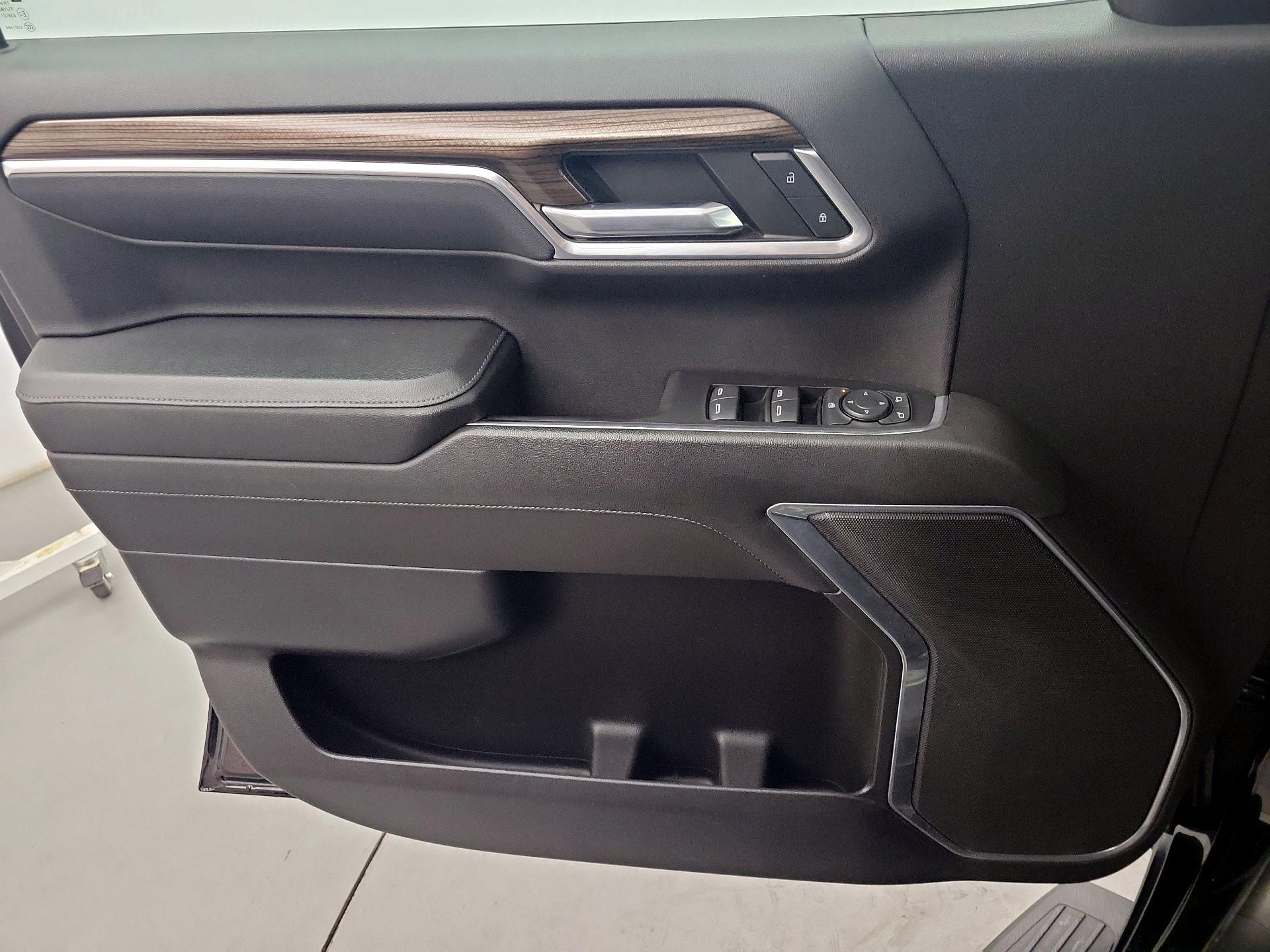 Thumbnail: 2022 Chevrolet Silverado 1500 - 10