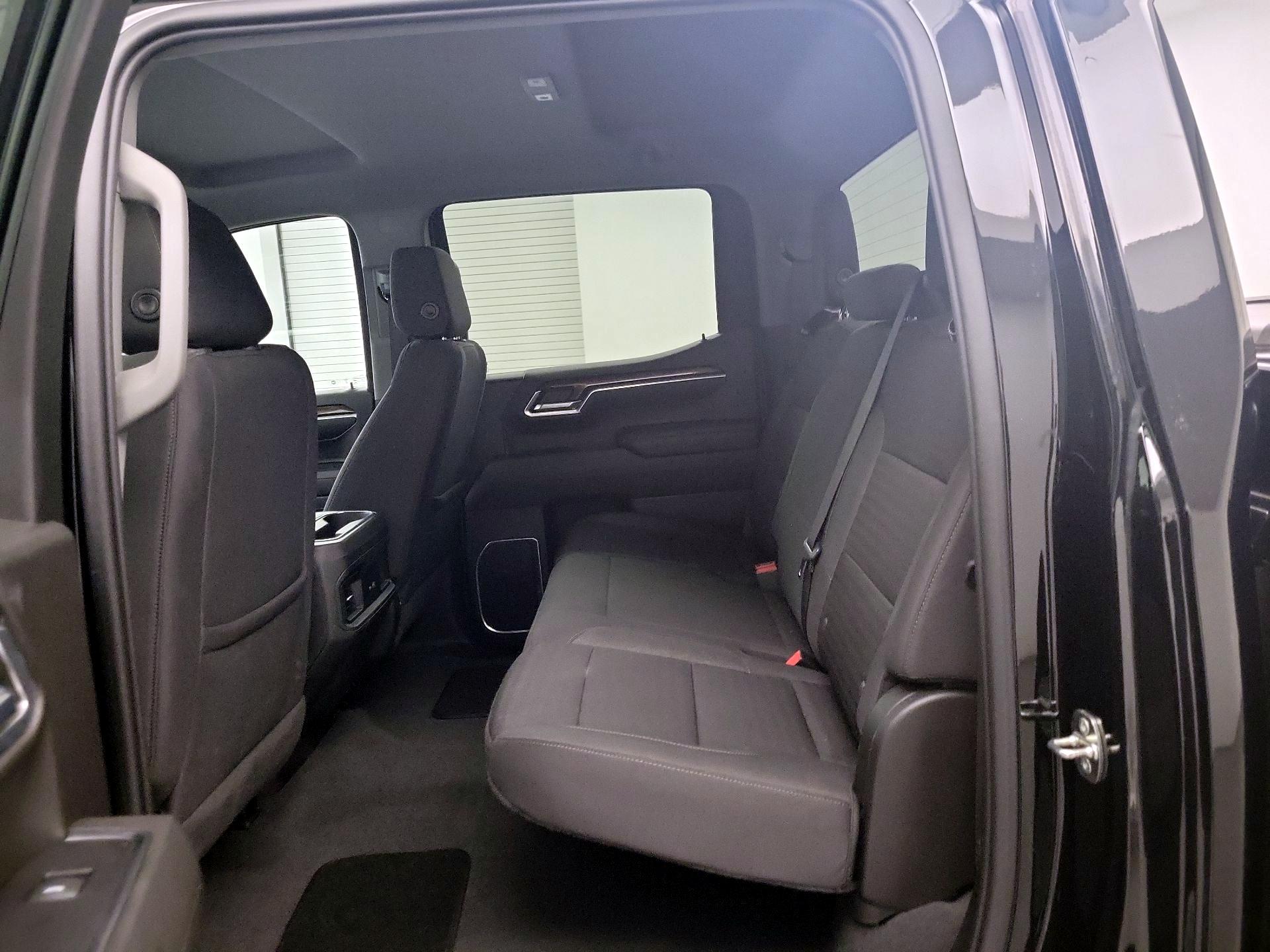 Thumbnail: 2022 Chevrolet Silverado 1500 - 17