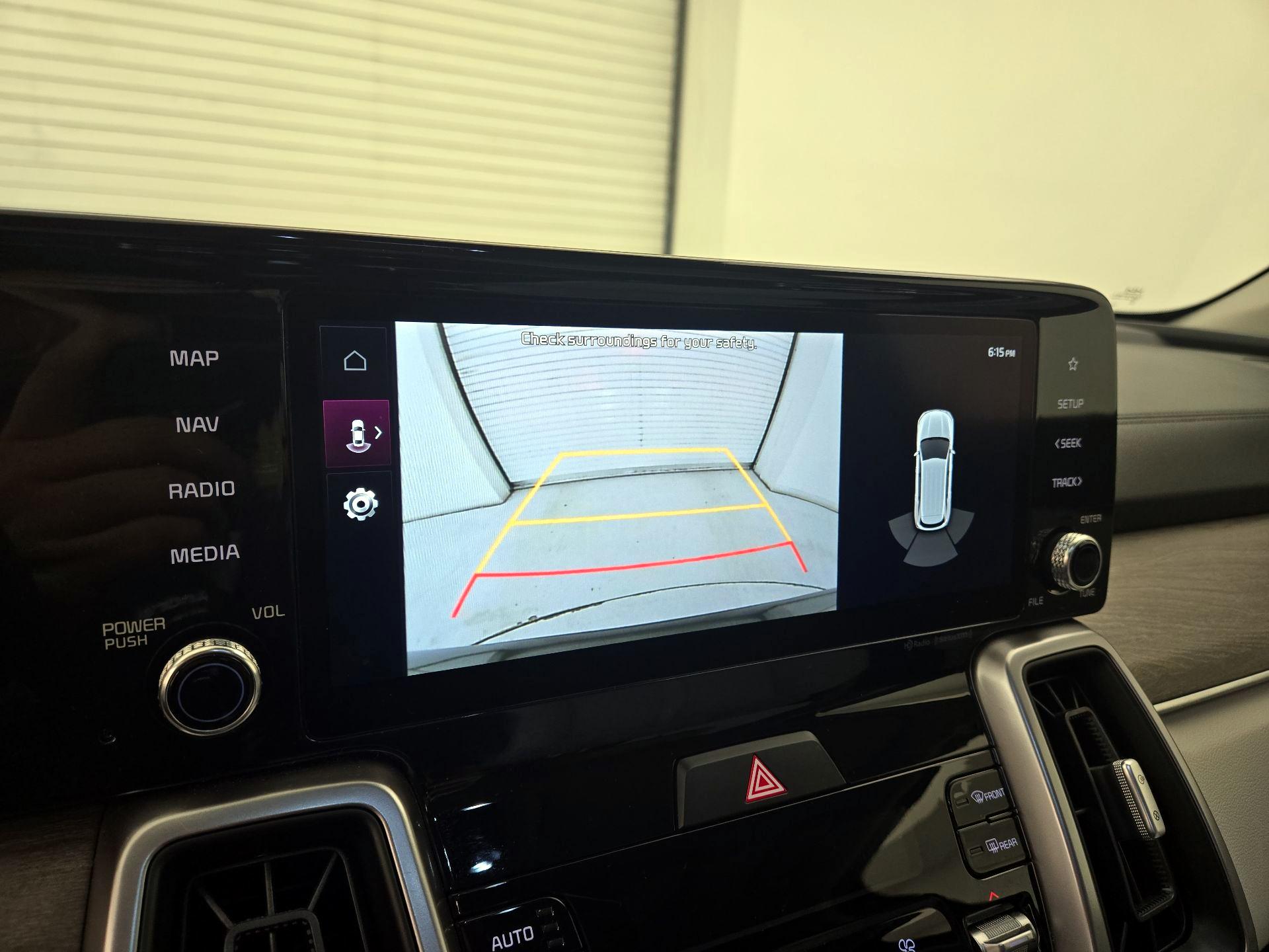 Thumbnail: 2023 Kia Sorento - 15