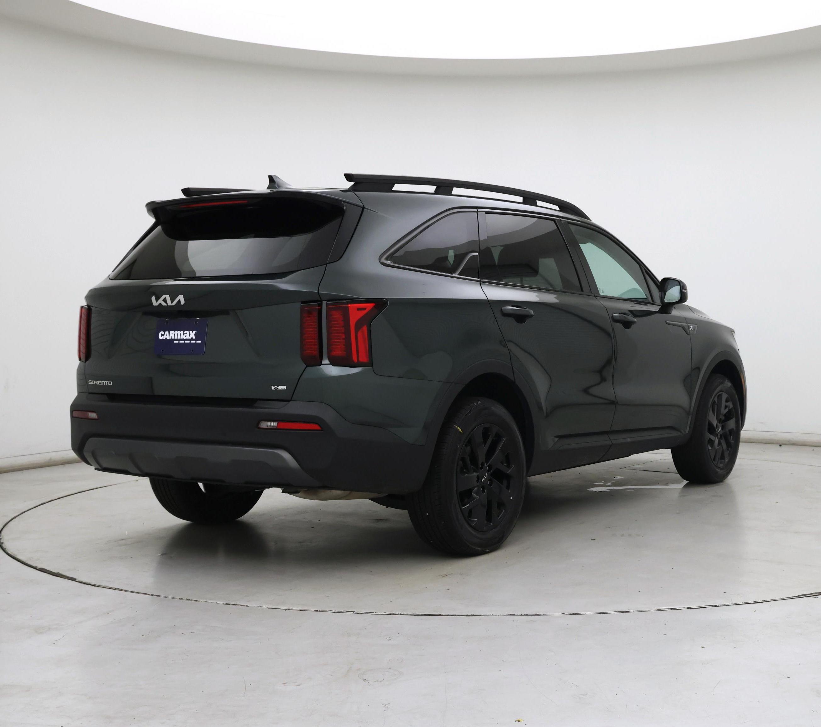 Thumbnail: 2023 Kia Sorento - 8