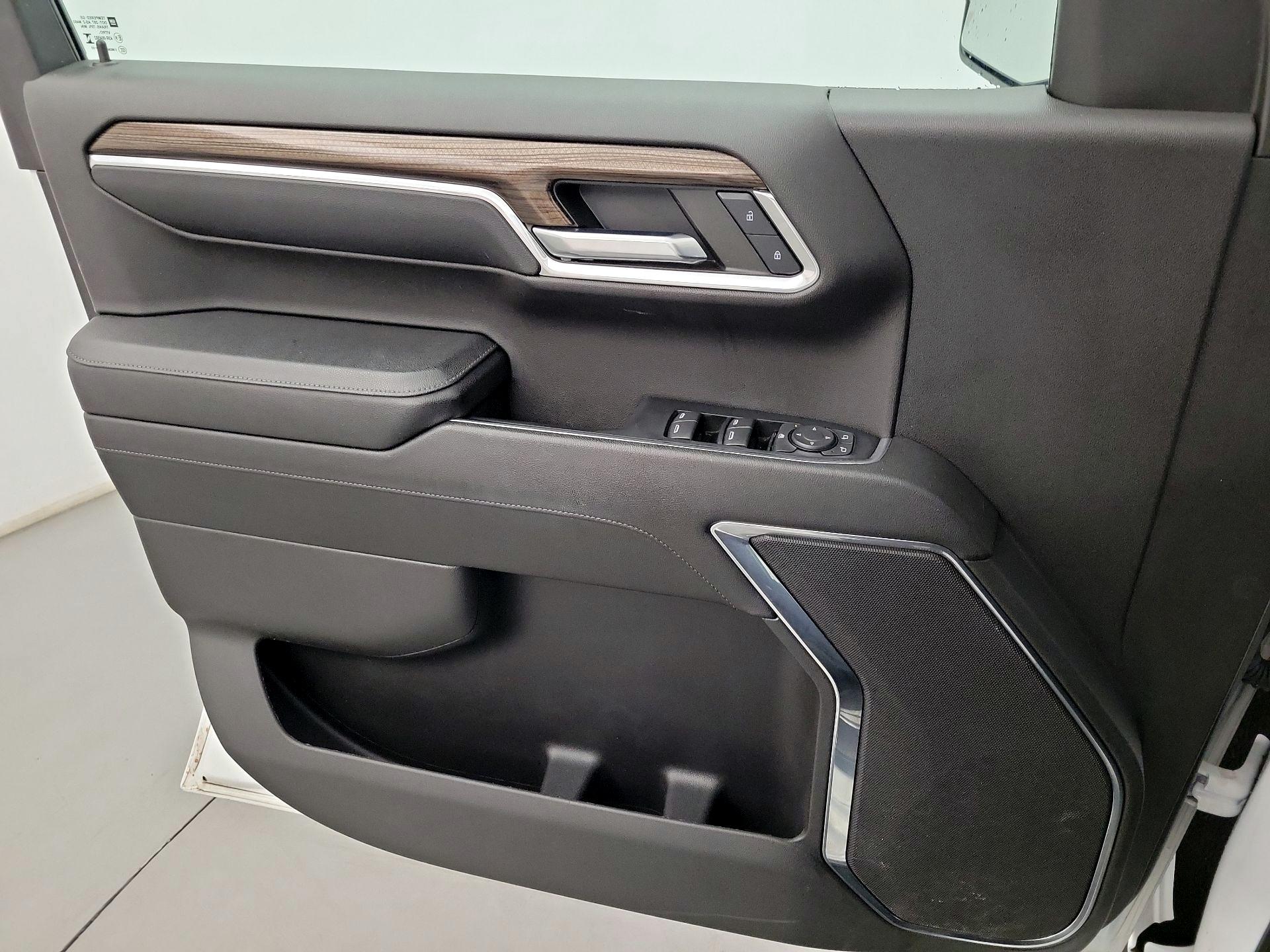 Thumbnail: 2023 Chevrolet Silverado 1500 - 10