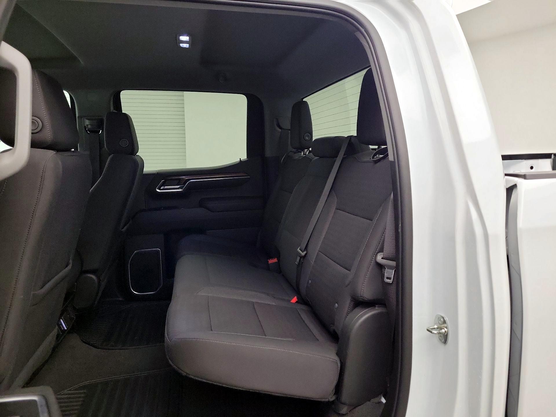 Thumbnail: 2023 Chevrolet Silverado 1500 - 17