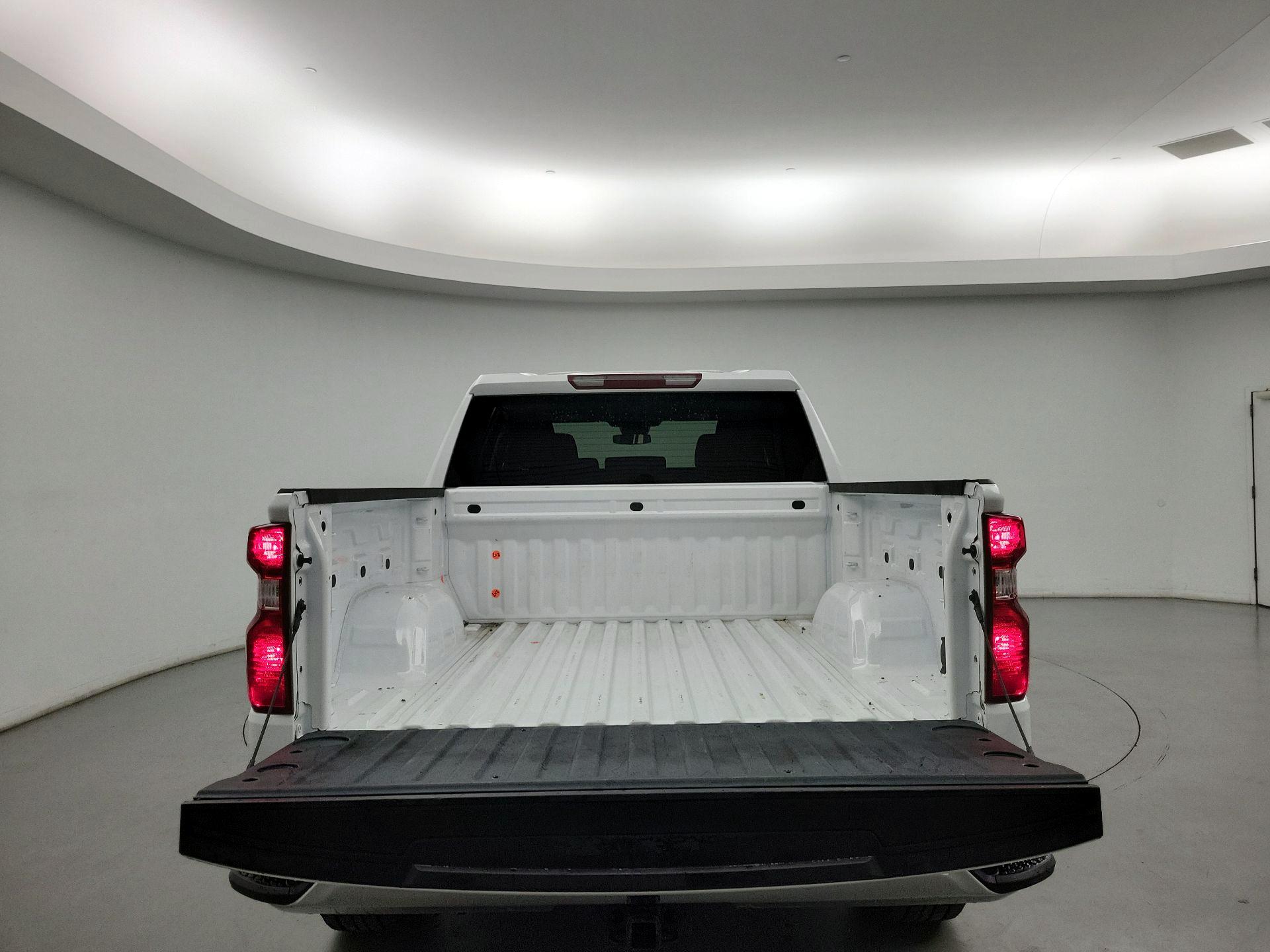 Thumbnail: 2023 Chevrolet Silverado 1500 - 18