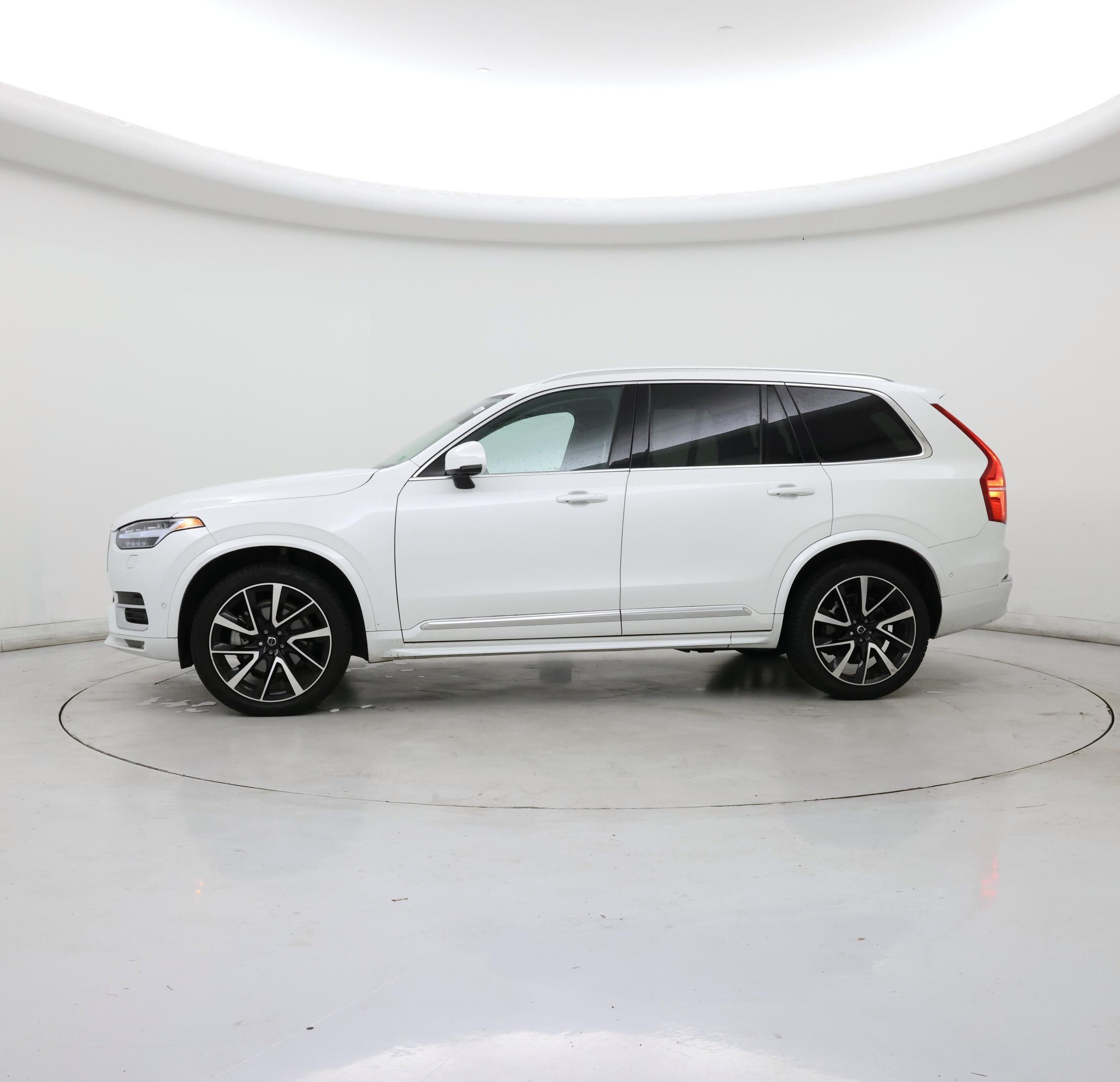 Thumbnail: 2023 Volvo XC90 - 3