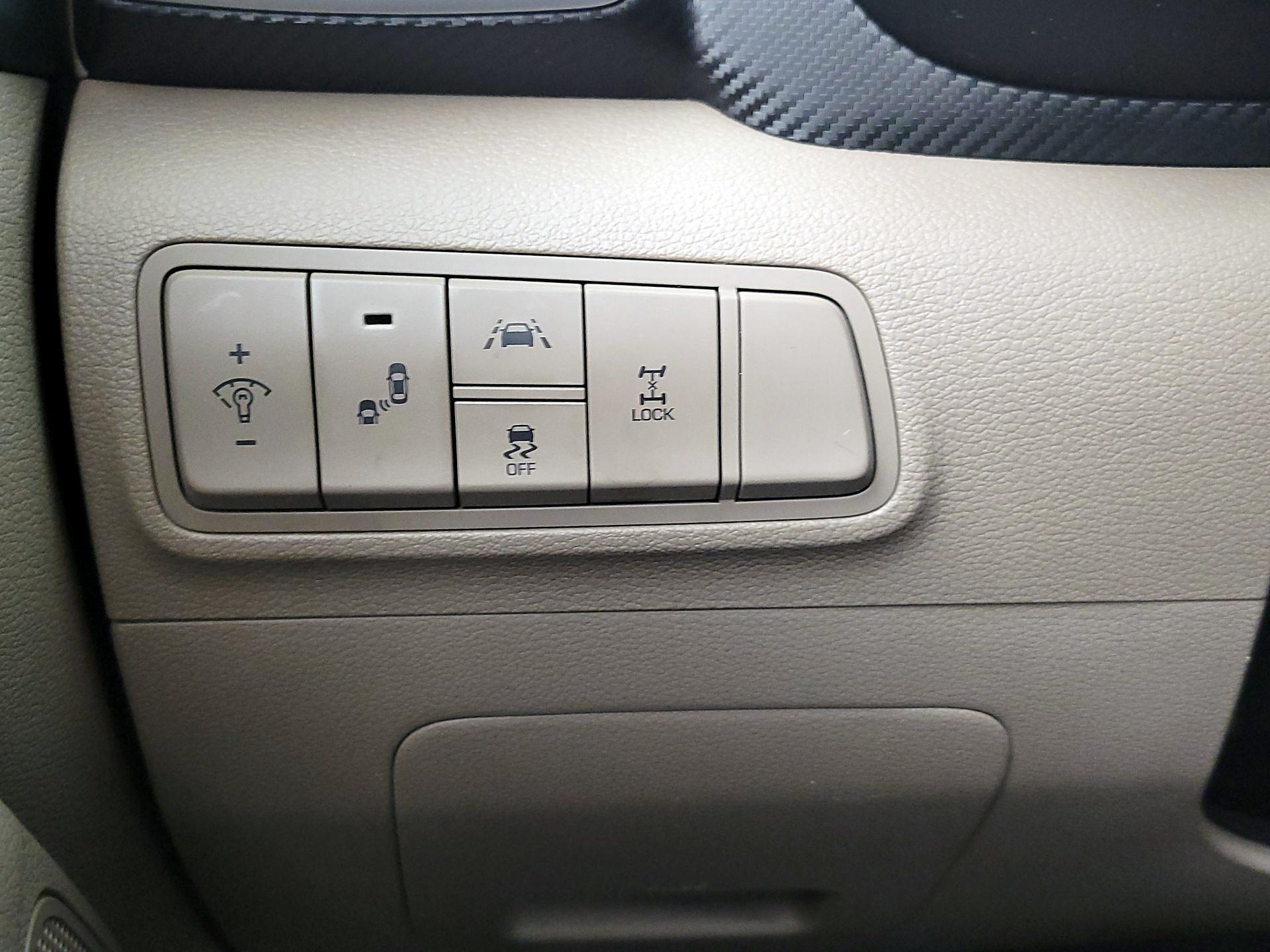 Thumbnail: 2021 Hyundai Tucson - 13