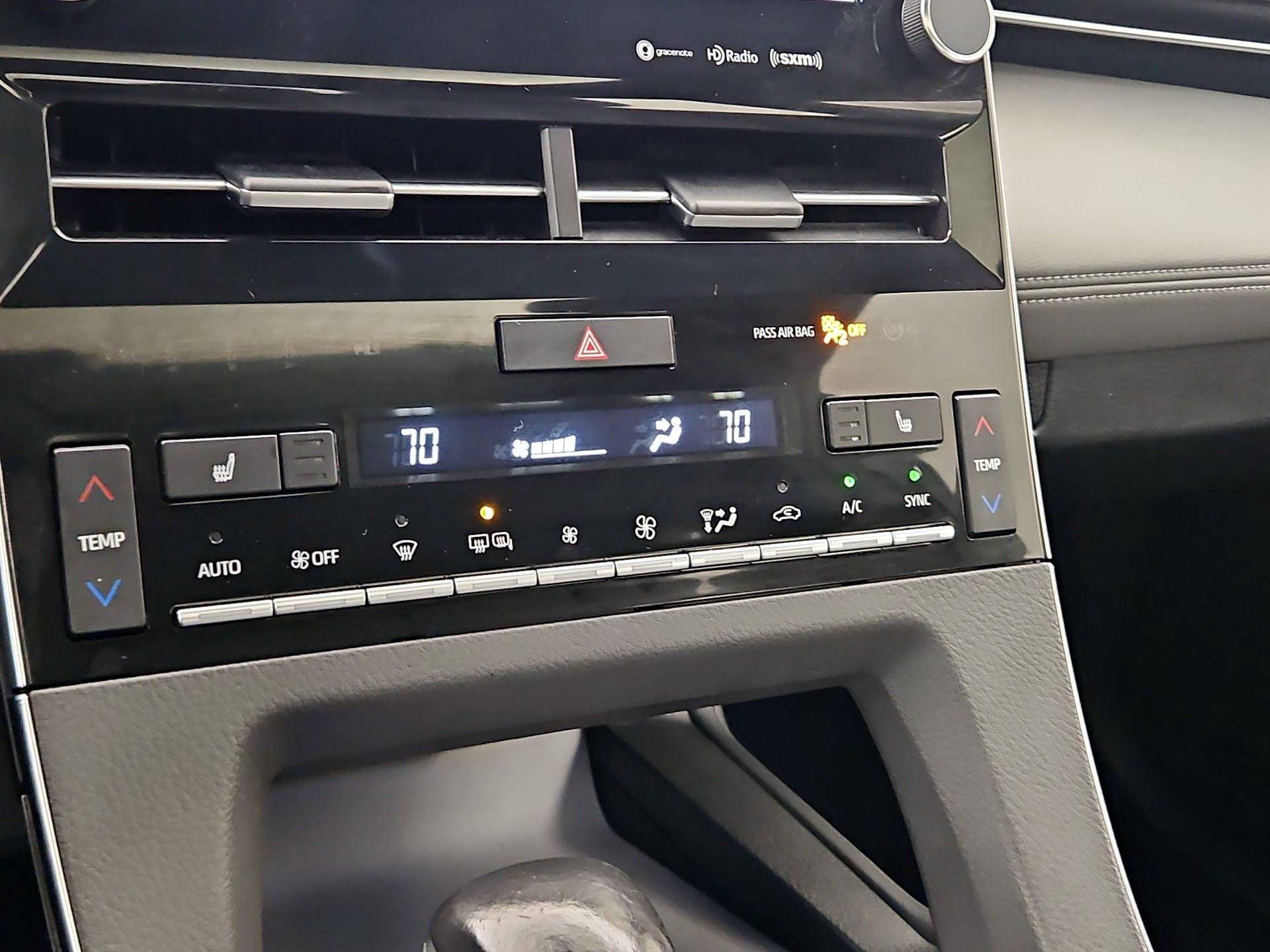 Thumbnail: 2020 Toyota Avalon - 16