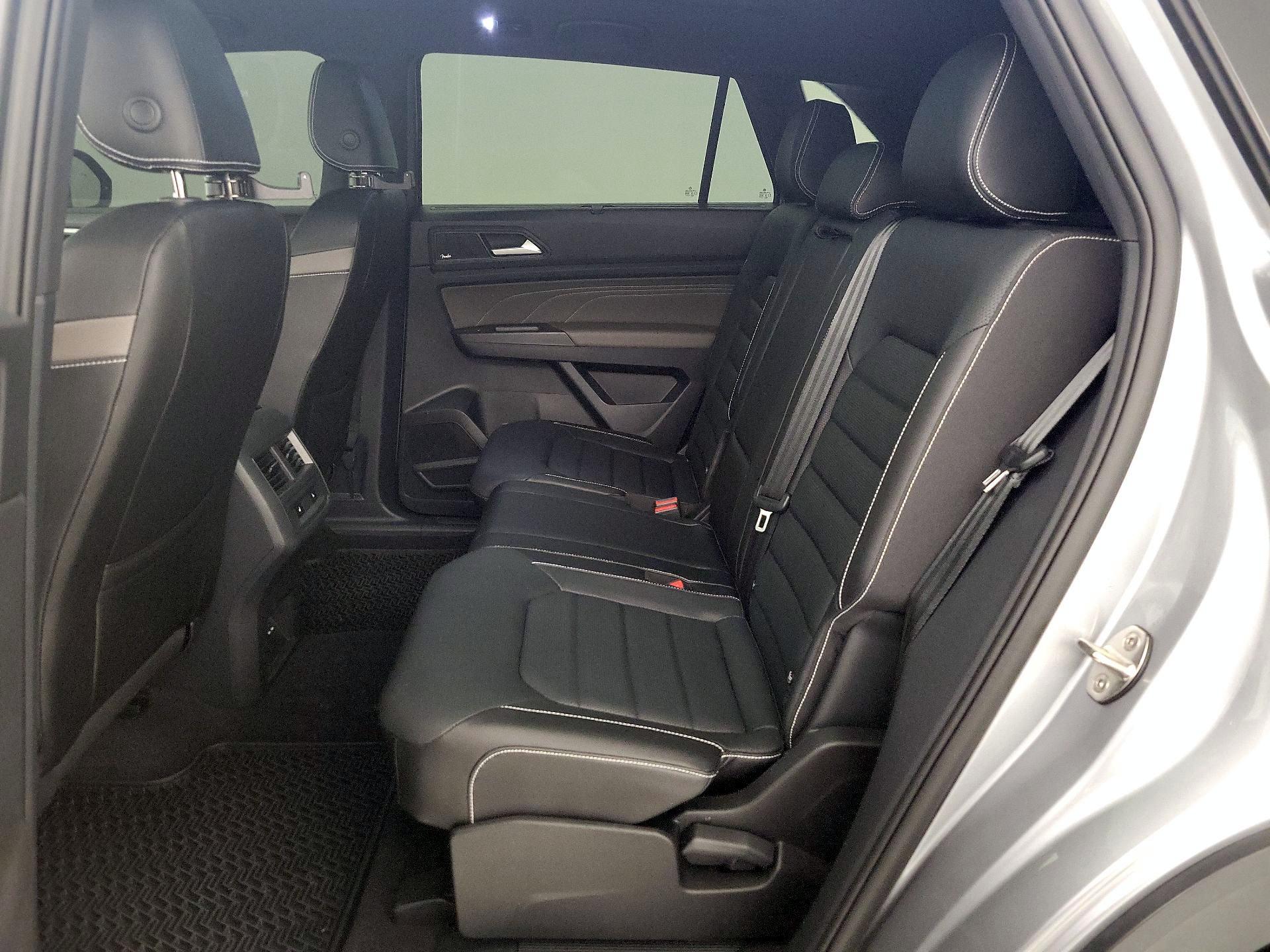 Thumbnail: 2023 Volkswagen Atlas - 20