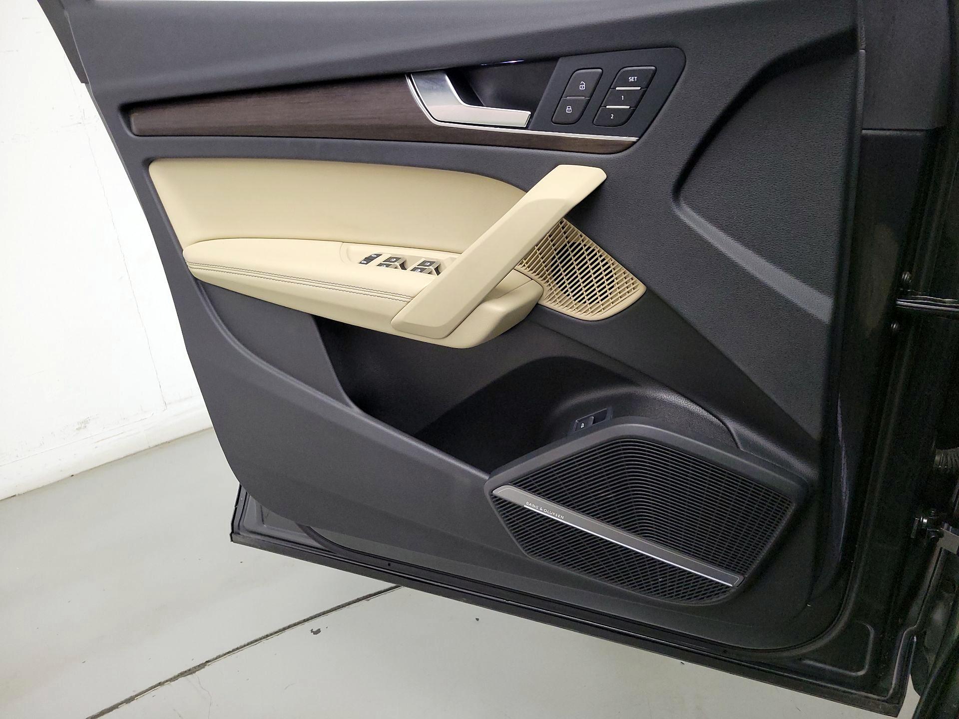 Thumbnail: 2022 Audi Q5 - 12