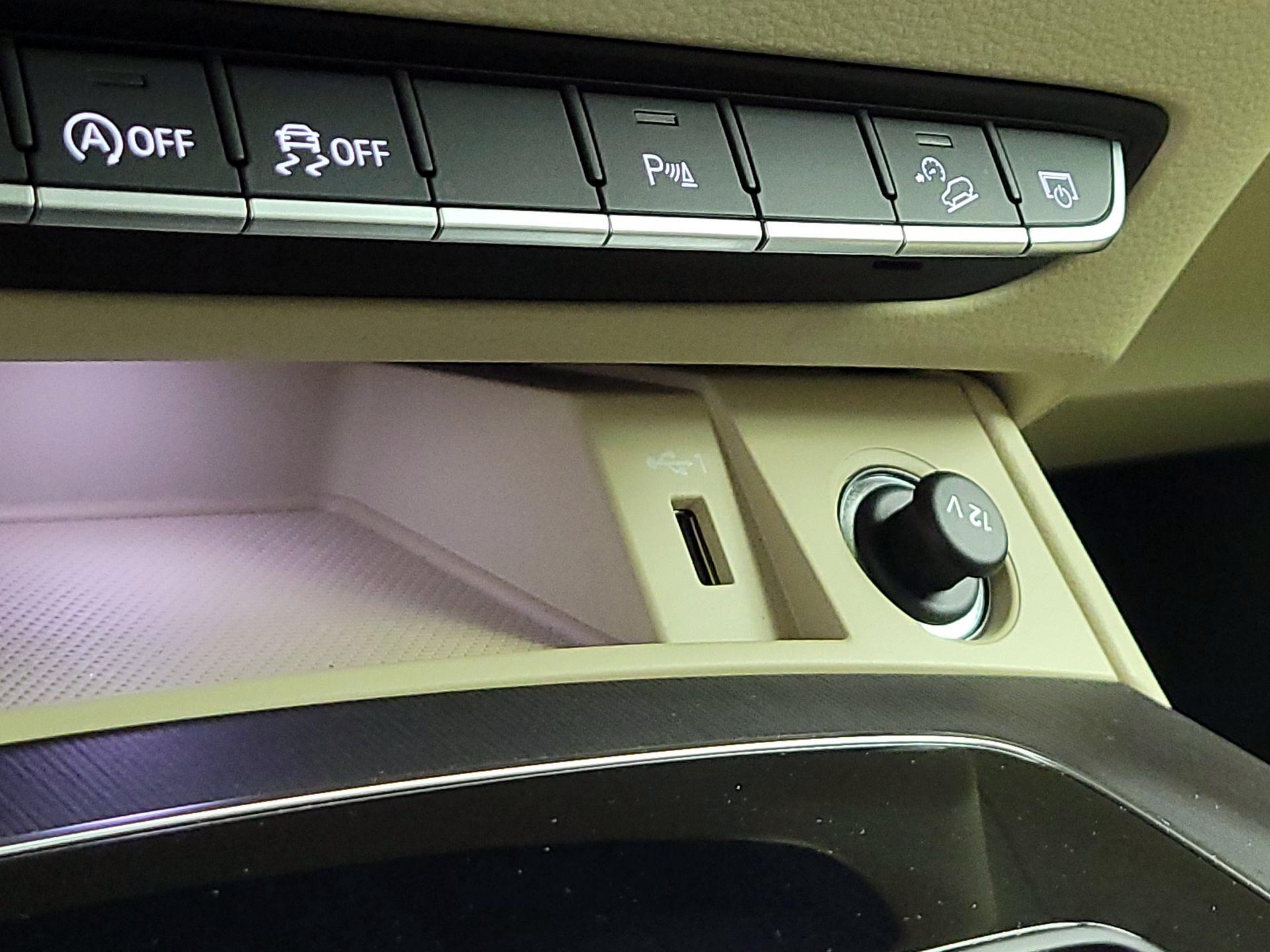 Thumbnail: 2022 Audi Q5 - 18