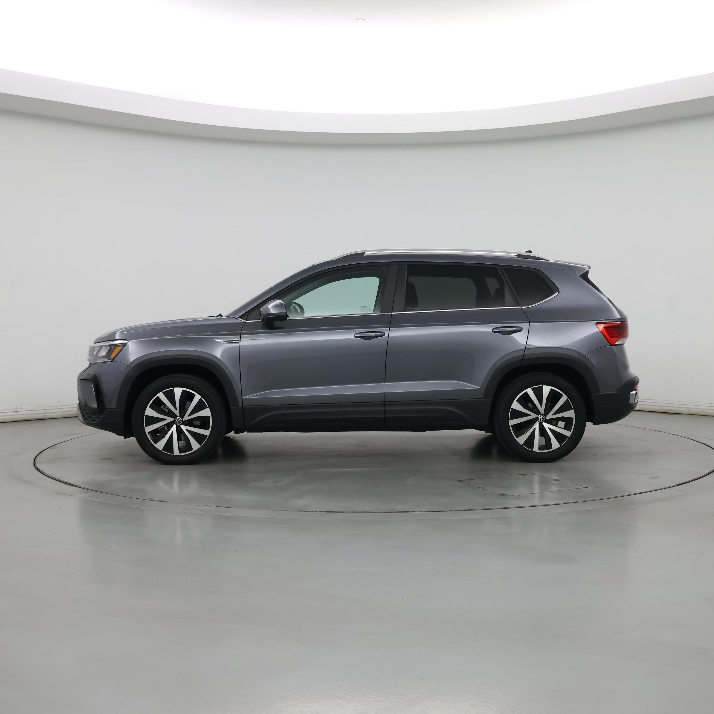 Thumbnail: 2022 Volkswagen Taos - 3