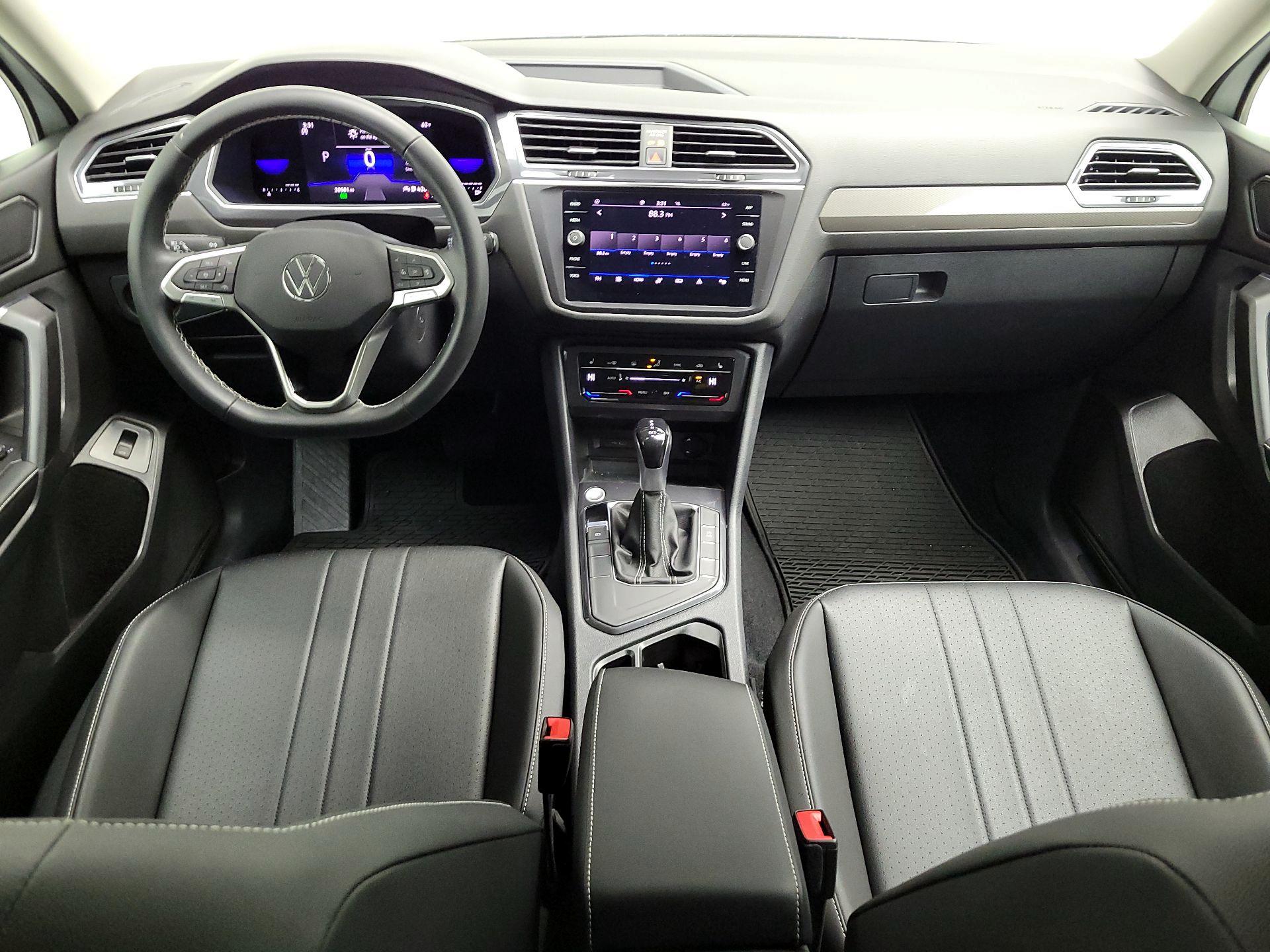 Thumbnail: 2022 Volkswagen Tiguan - 9