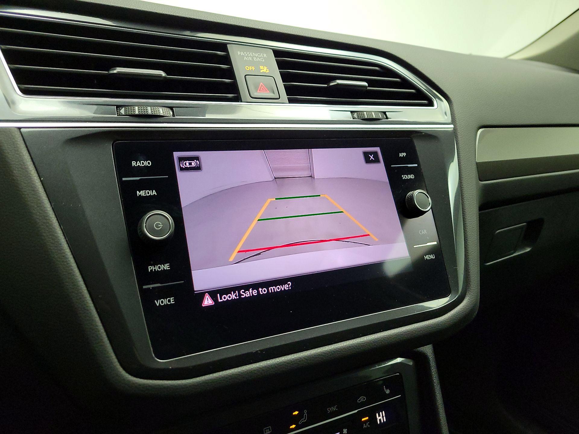 Thumbnail: 2022 Volkswagen Tiguan - 13