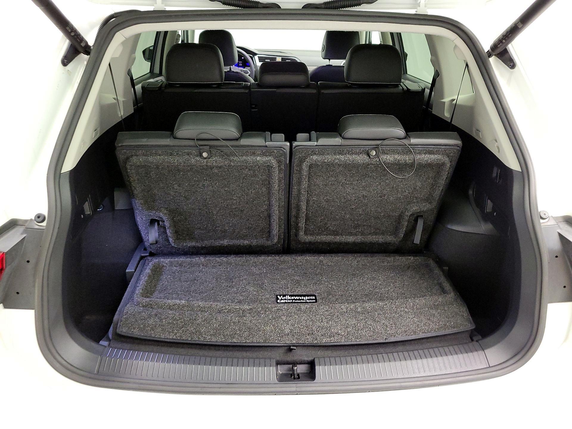 Thumbnail: 2022 Volkswagen Tiguan - 19