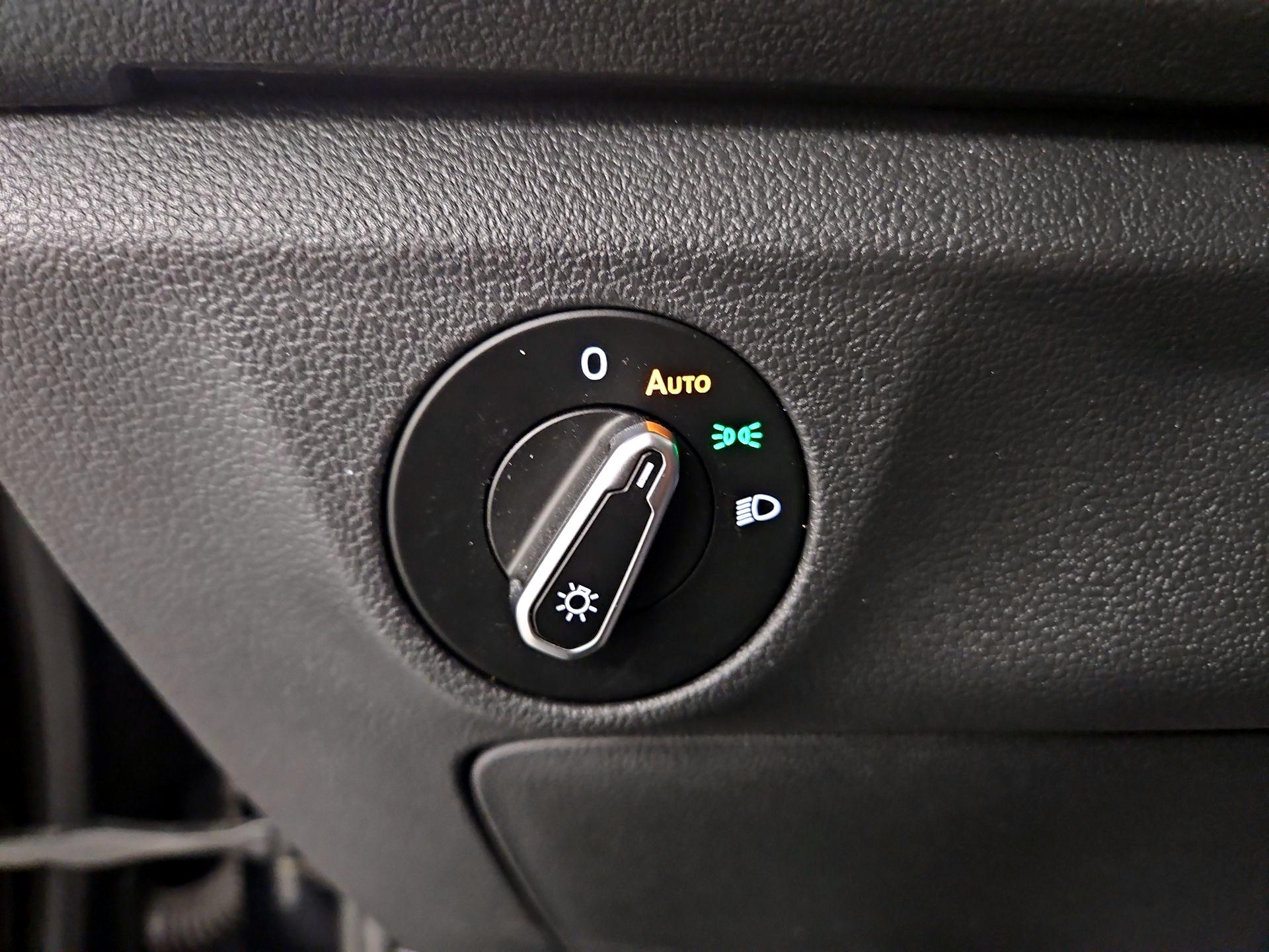 Thumbnail: 2024 Volkswagen Jetta - 13