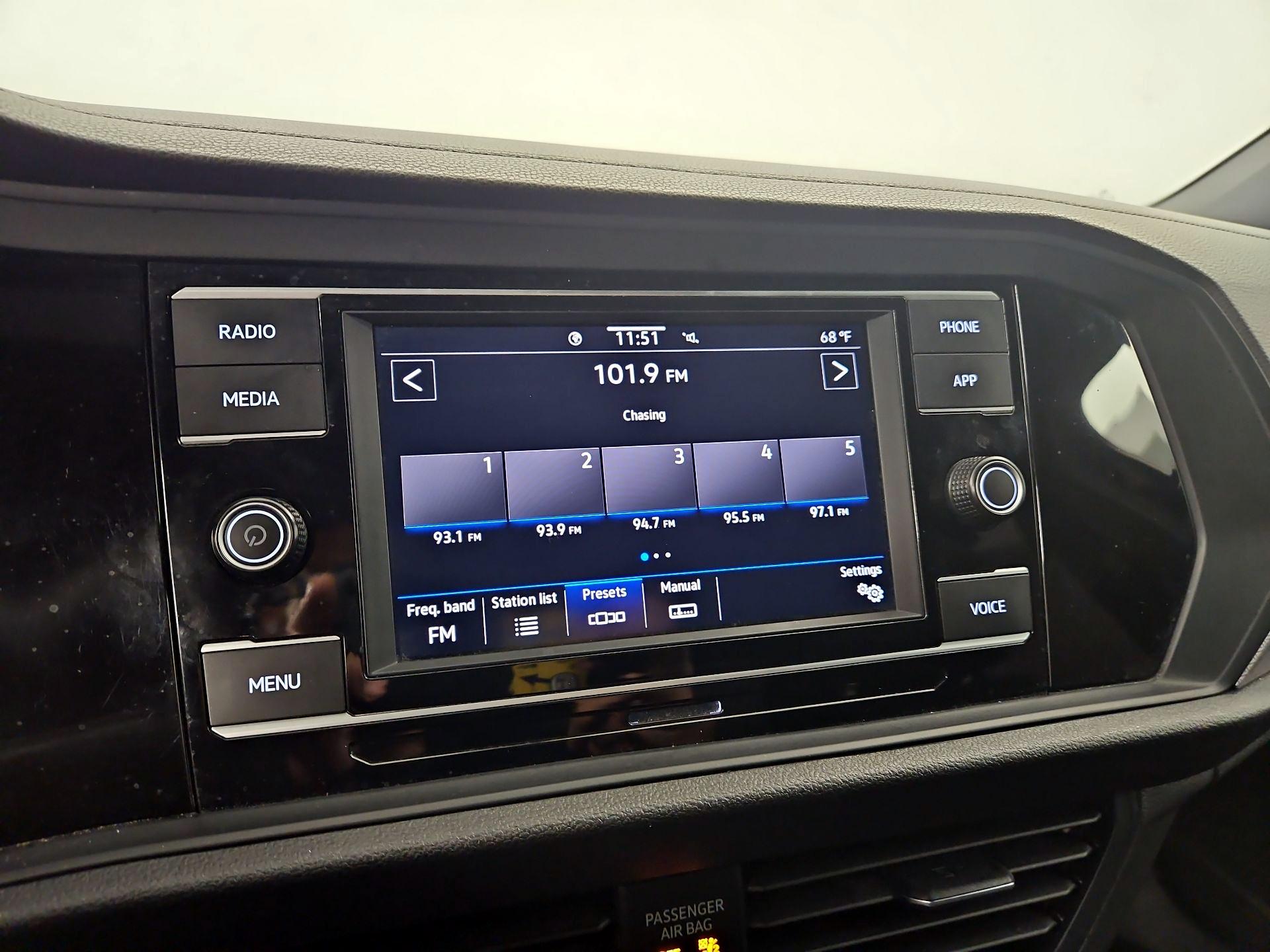 Thumbnail: 2024 Volkswagen Jetta - 15