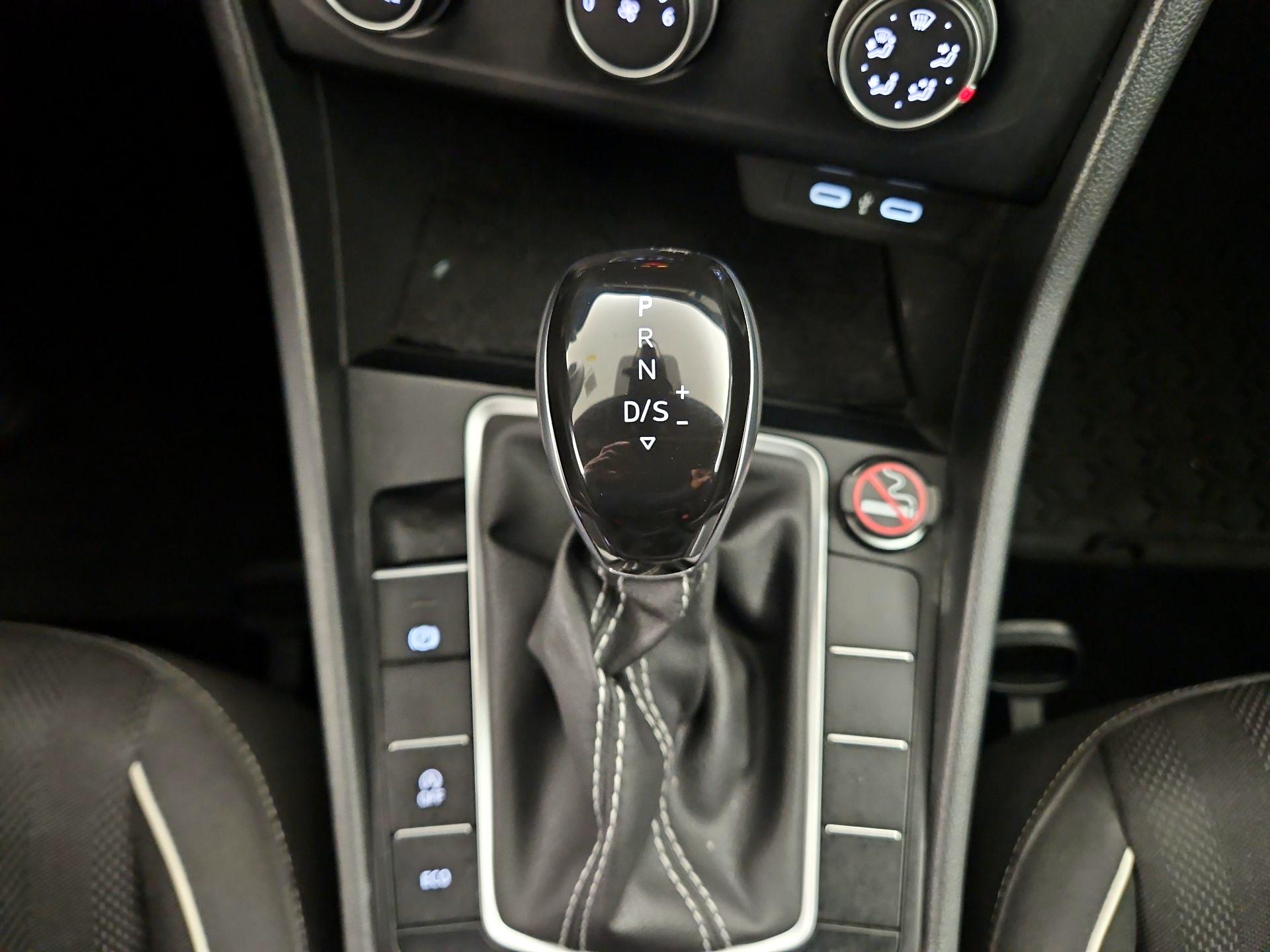 Thumbnail: 2024 Volkswagen Jetta - 17