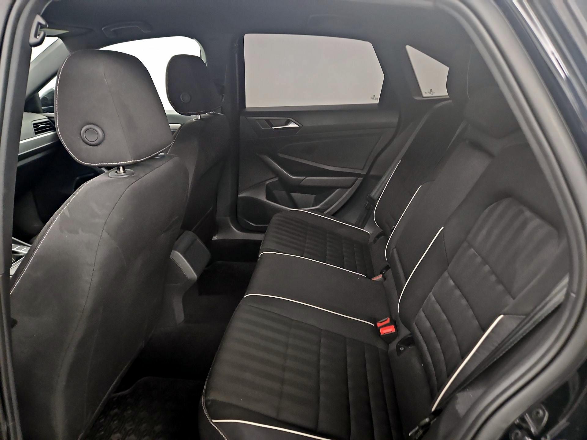 Thumbnail: 2024 Volkswagen Jetta - 19