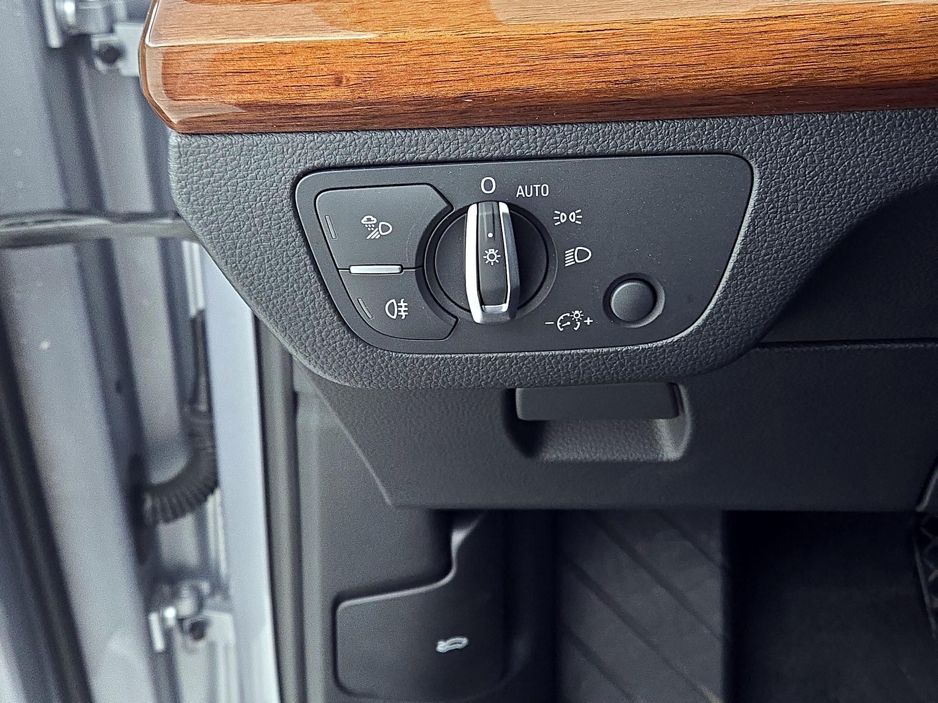 Thumbnail: 2022 Audi Q5 - 13