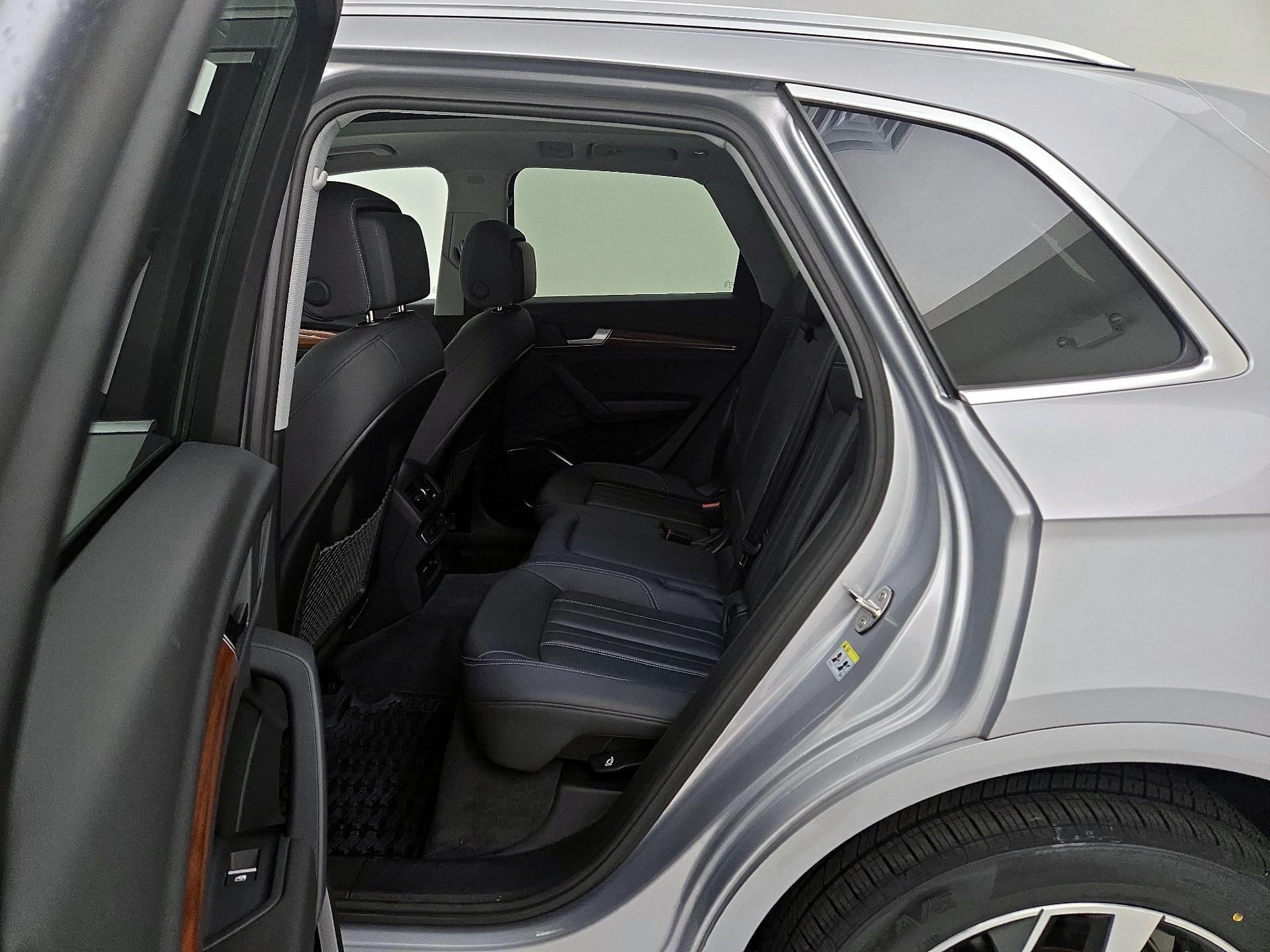 Thumbnail: 2022 Audi Q5 - 19