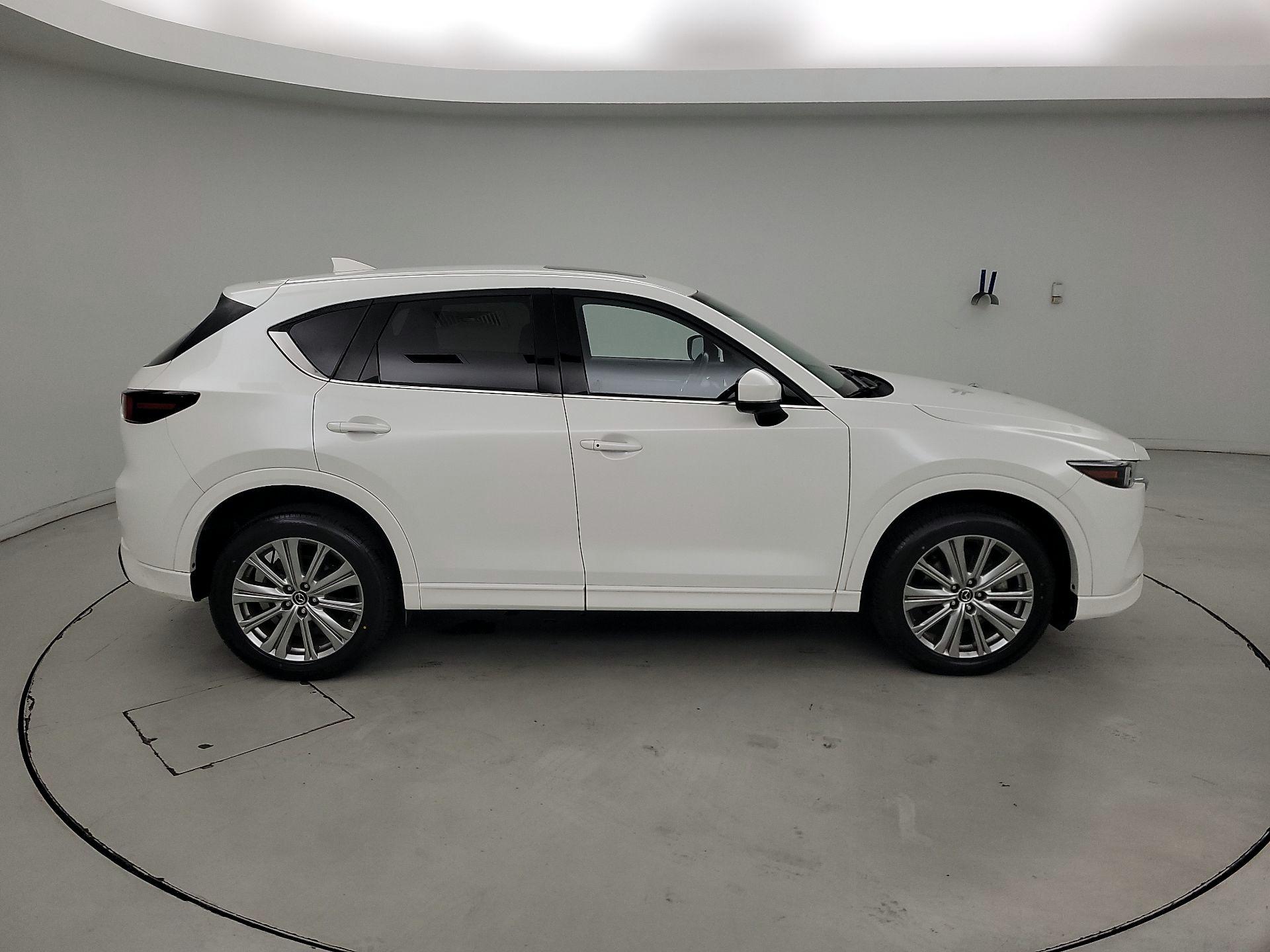 Thumbnail: 2022 Mazda CX-5 - 4