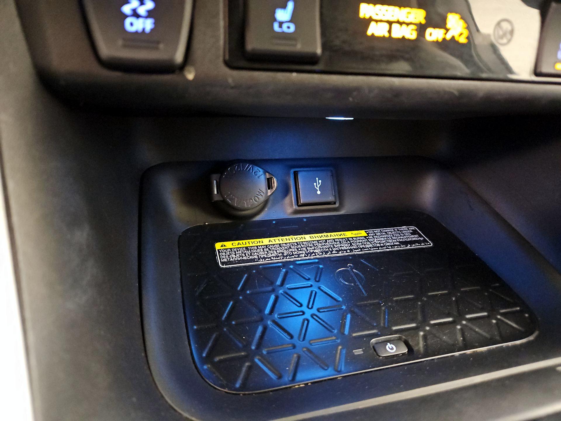 Thumbnail: 2021 Toyota RAV4 - 18